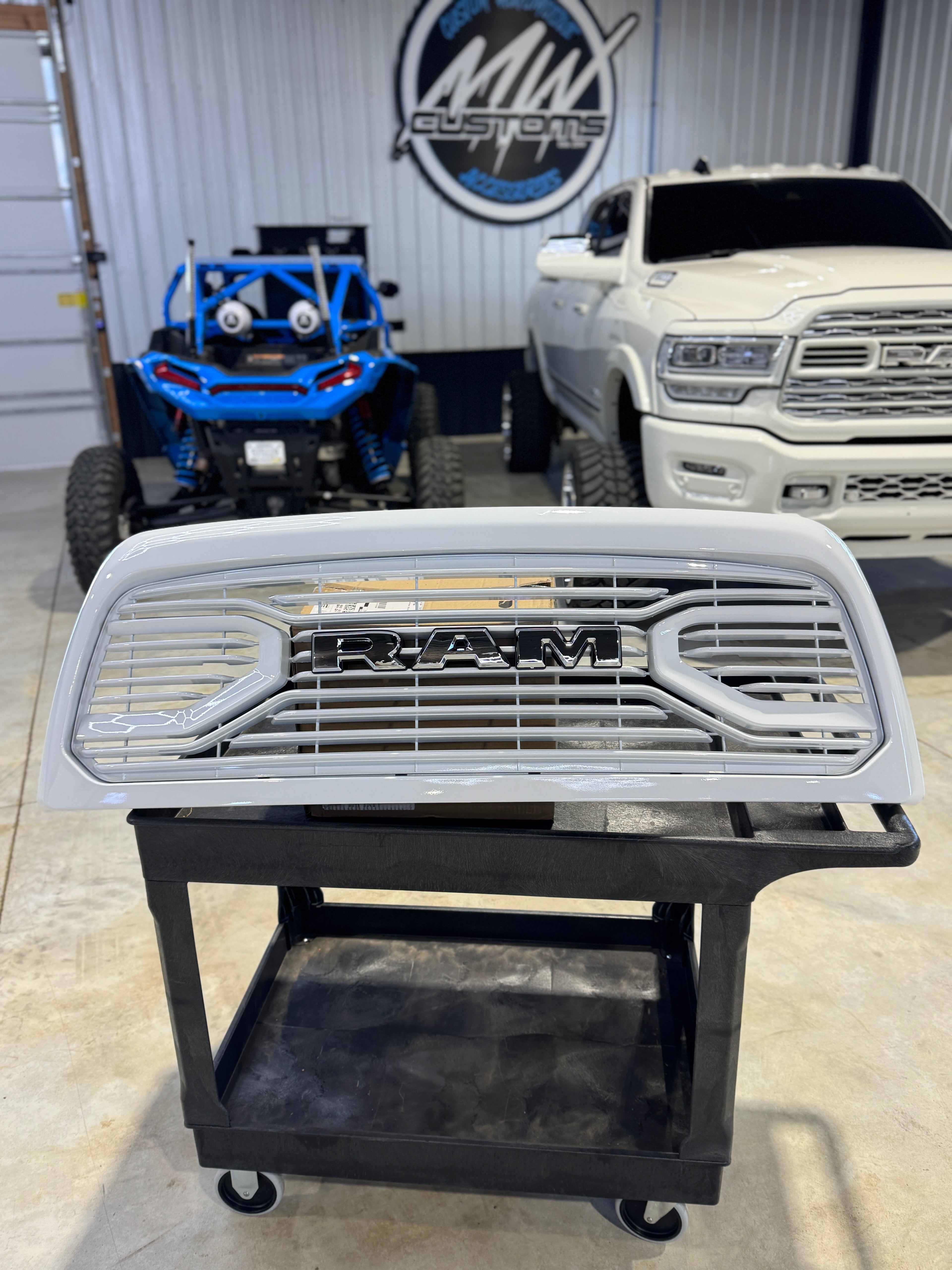 2009 - 18 DODGE RAM 1500/2500/3500 FRONT GRILLE NON-DRL