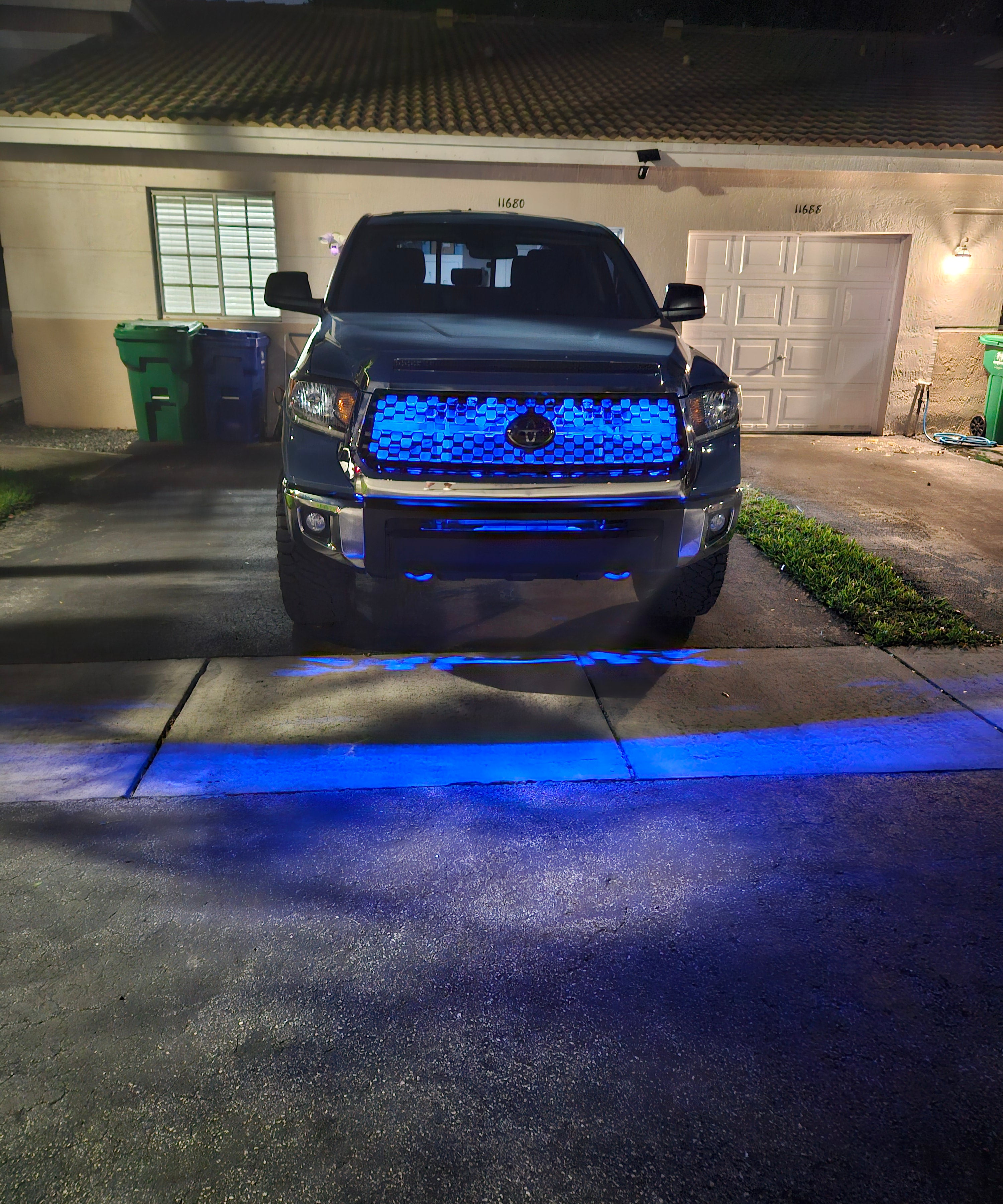 COLOR CHANGING GRILLE LIGHTS