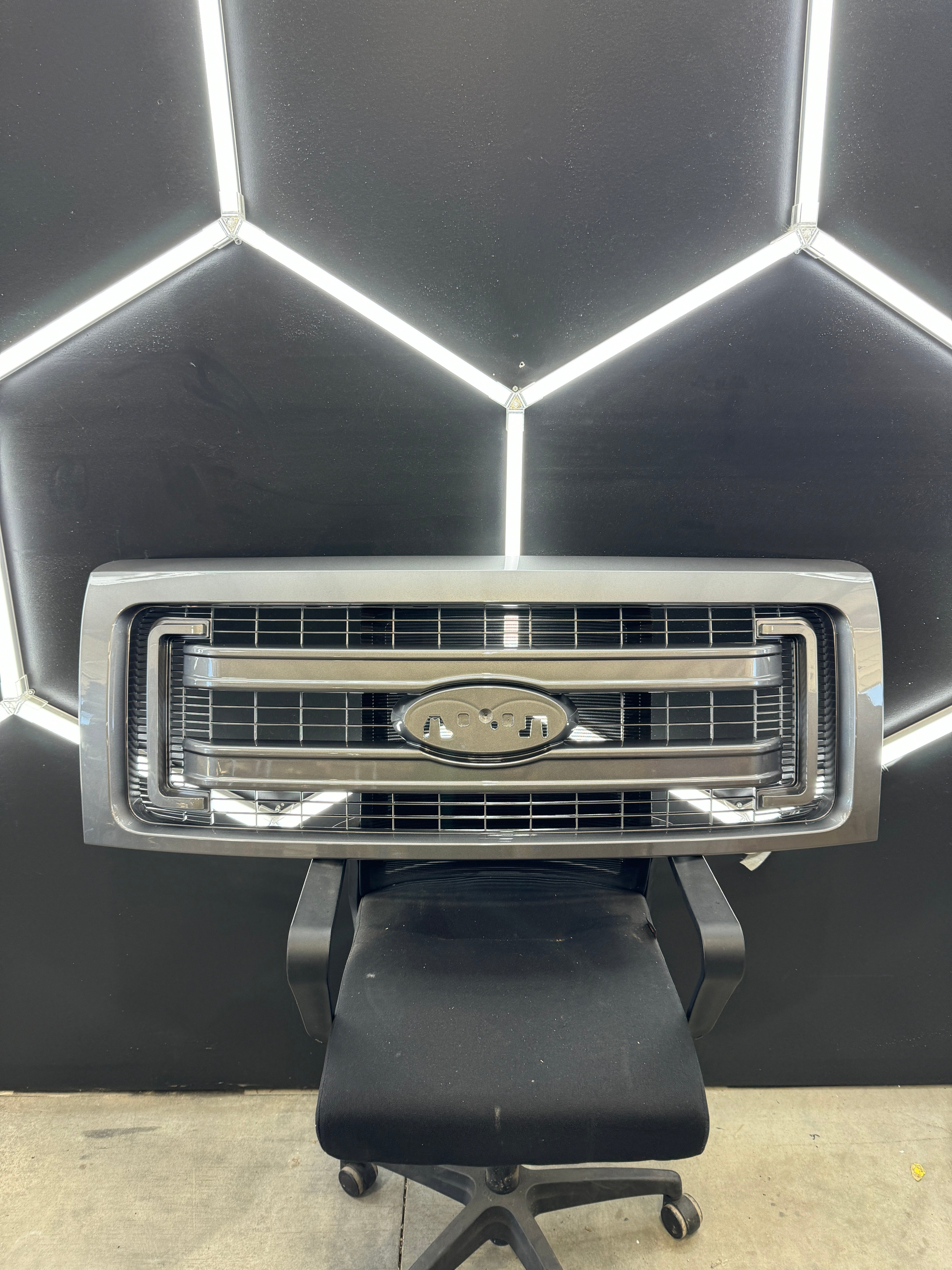 2009 - 14 F150 FRONT GRILLE