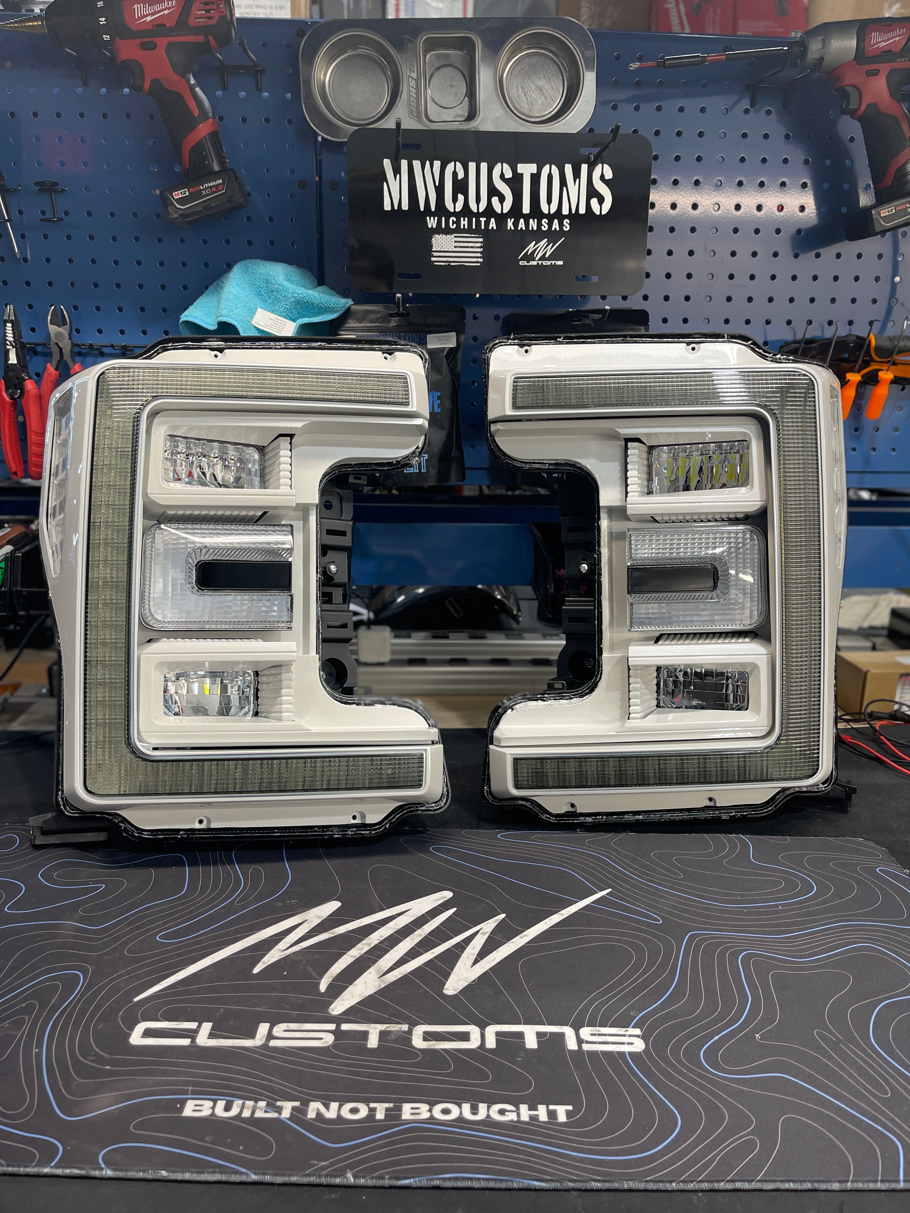 2017-19 SUPER DUTY CUSTOM HEADLIGHTS