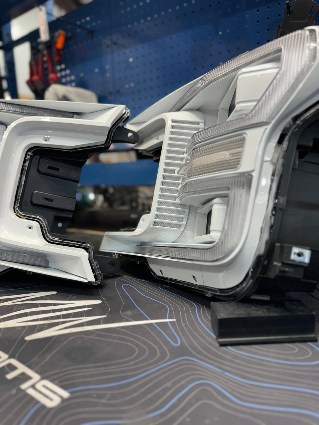 2018-20 FORD F150 HEADLIGHTS