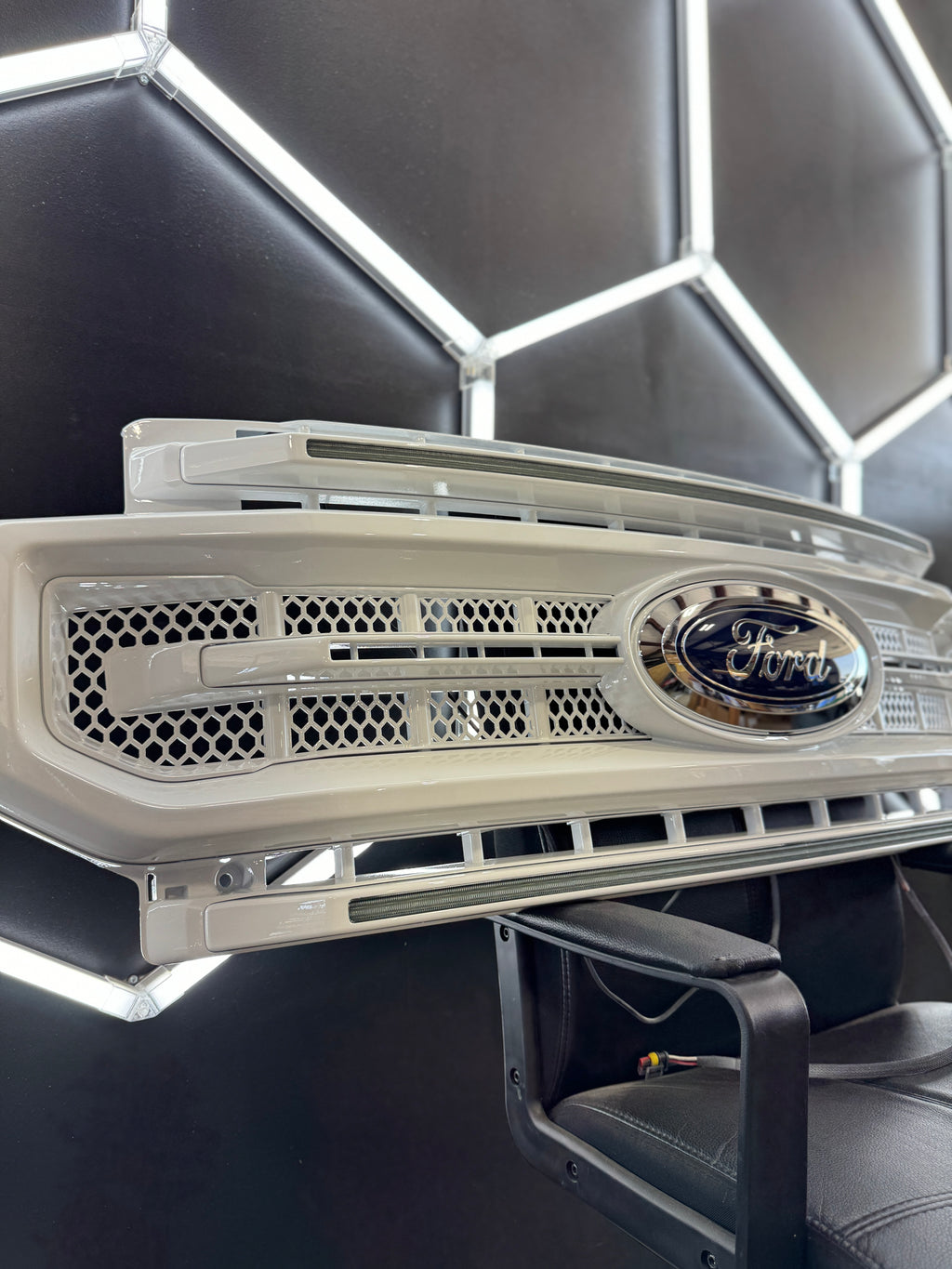 FORD SUPER DUTY (20-22): MORIMOTO XBG LED COMPLETE GRILLE