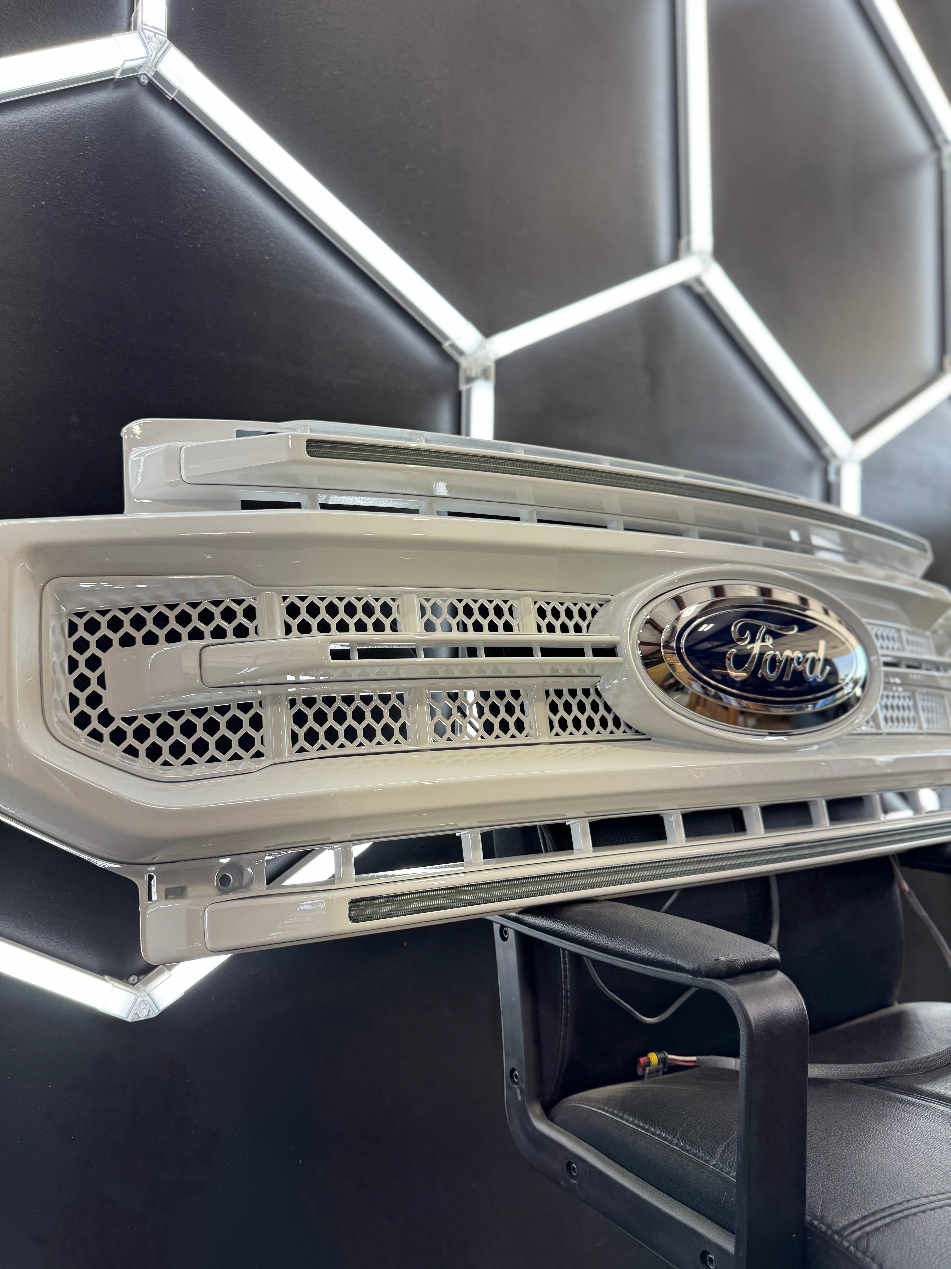 FORD SUPER DUTY (20-22): MORIMOTO XBG LED COMPLETE GRILLE