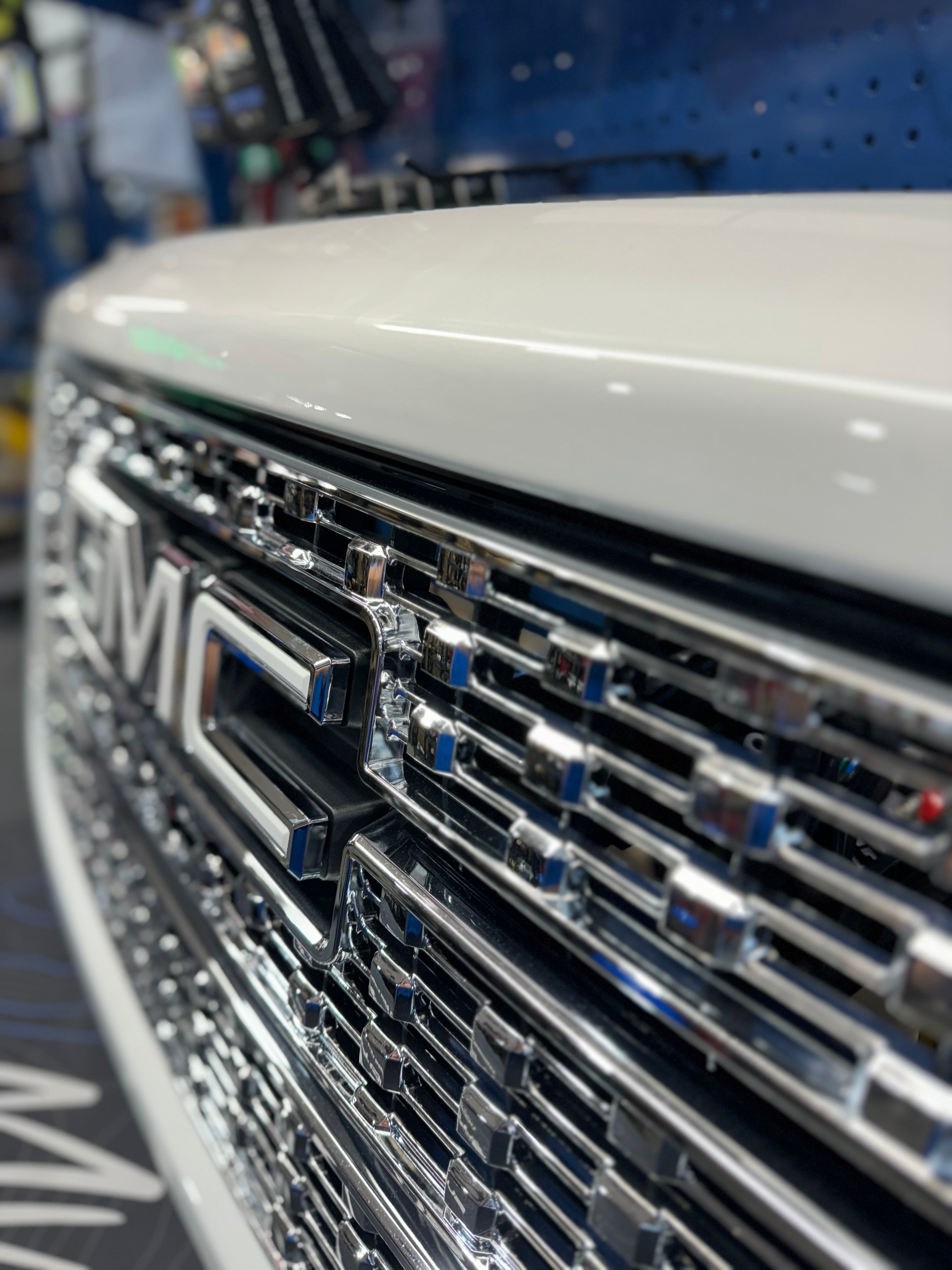 2015 - 19 GMC SIERRA 2500 FRONT GRILLE