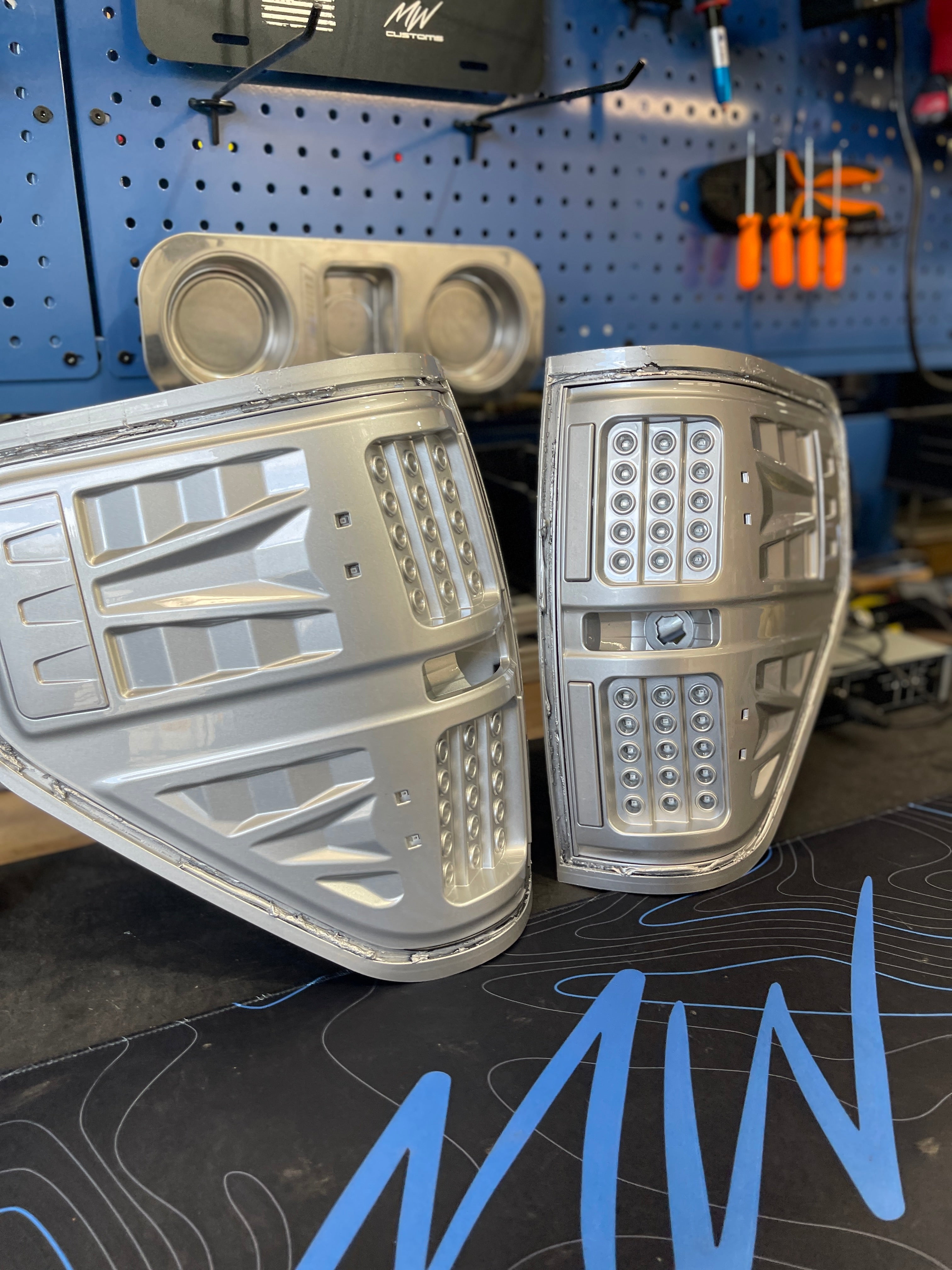 2009-14 FORD F150 TAIL LIGHTS