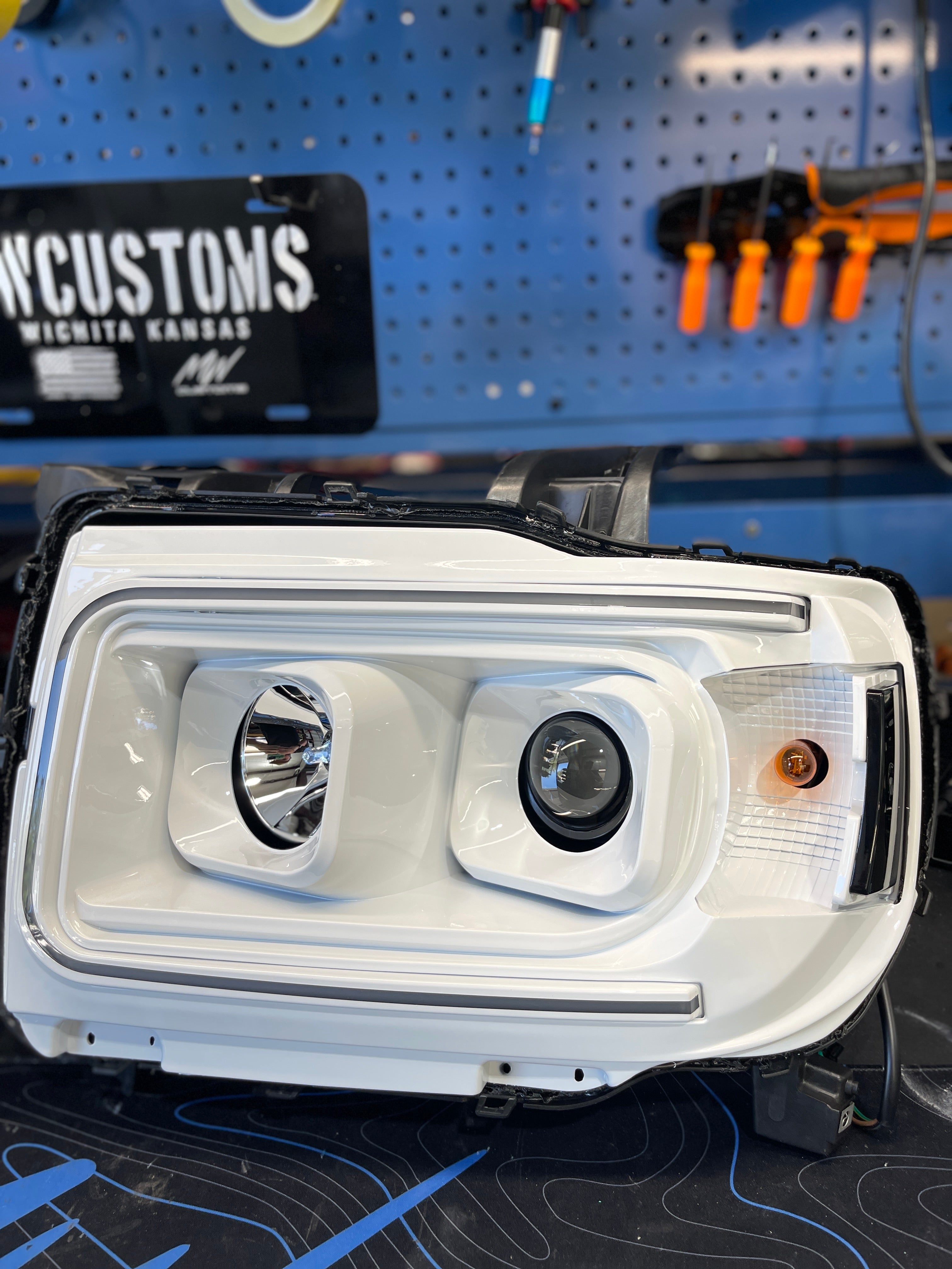 2015-21 GMC CANYON HEADLIGHTS