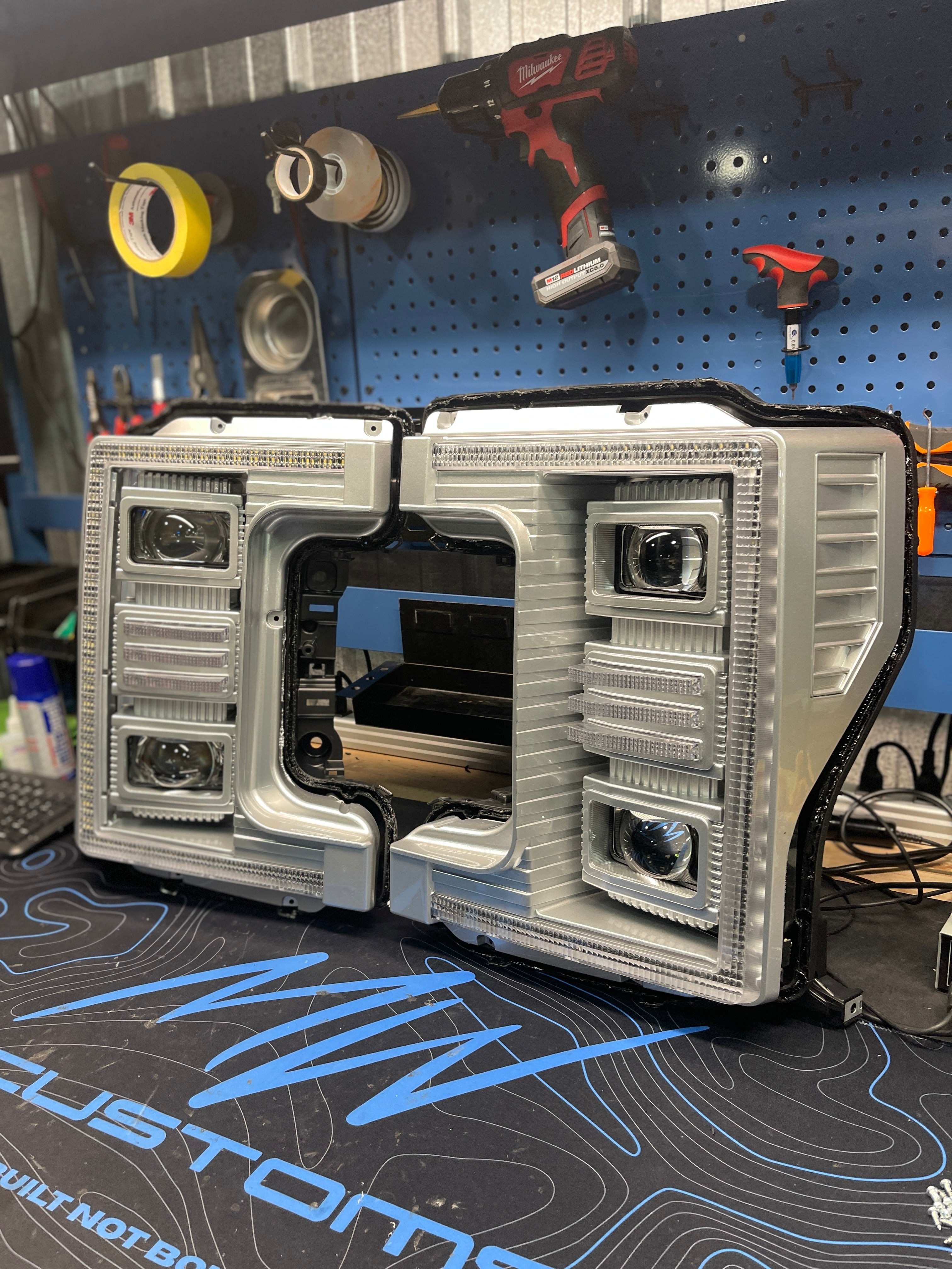 2017-19 FORD SUPER DUTY MORIMOTO HYBRID HEADLIGHTS