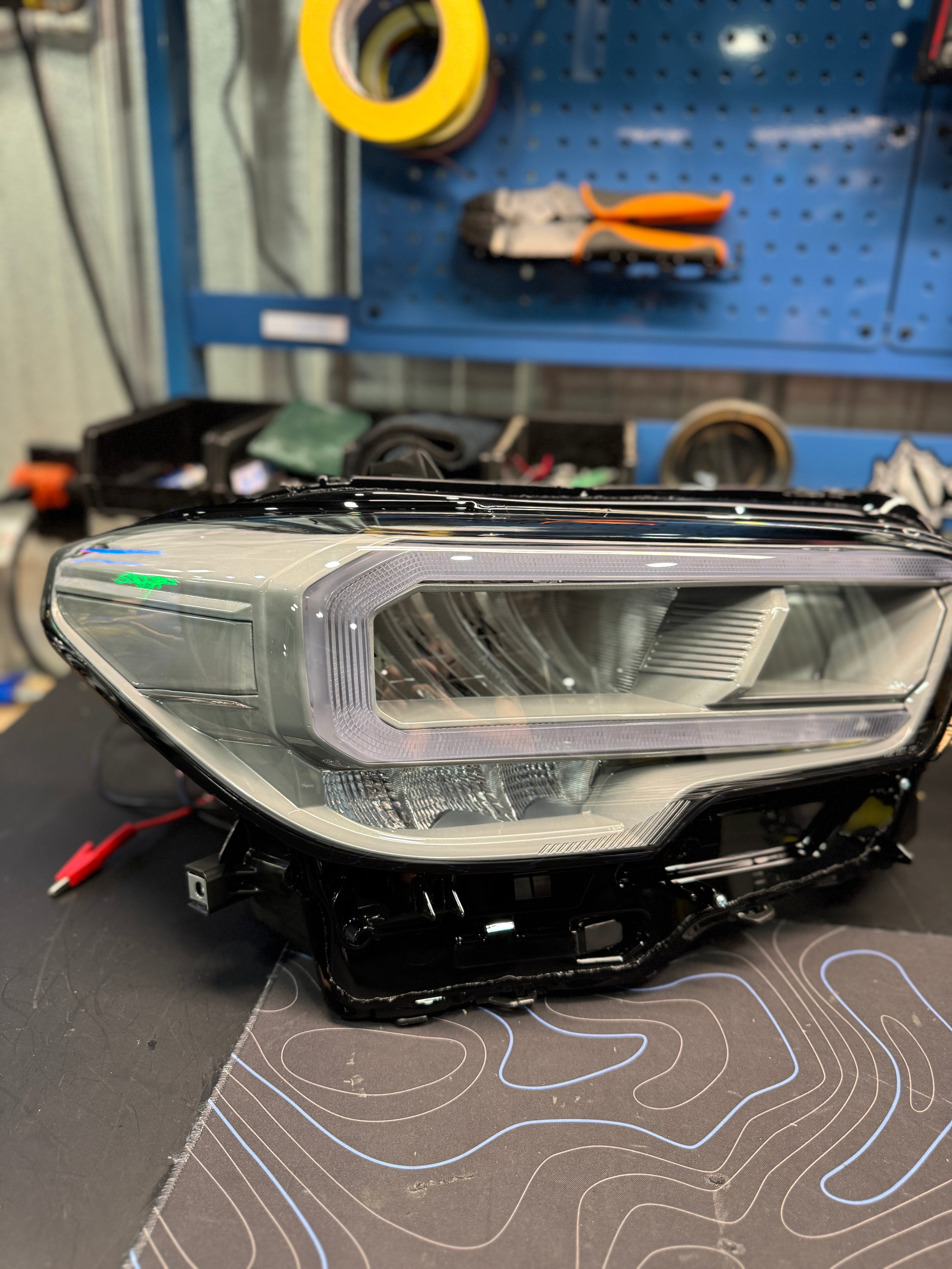 2016-2023 TOYOTA TACOMA HEADLIGHTS