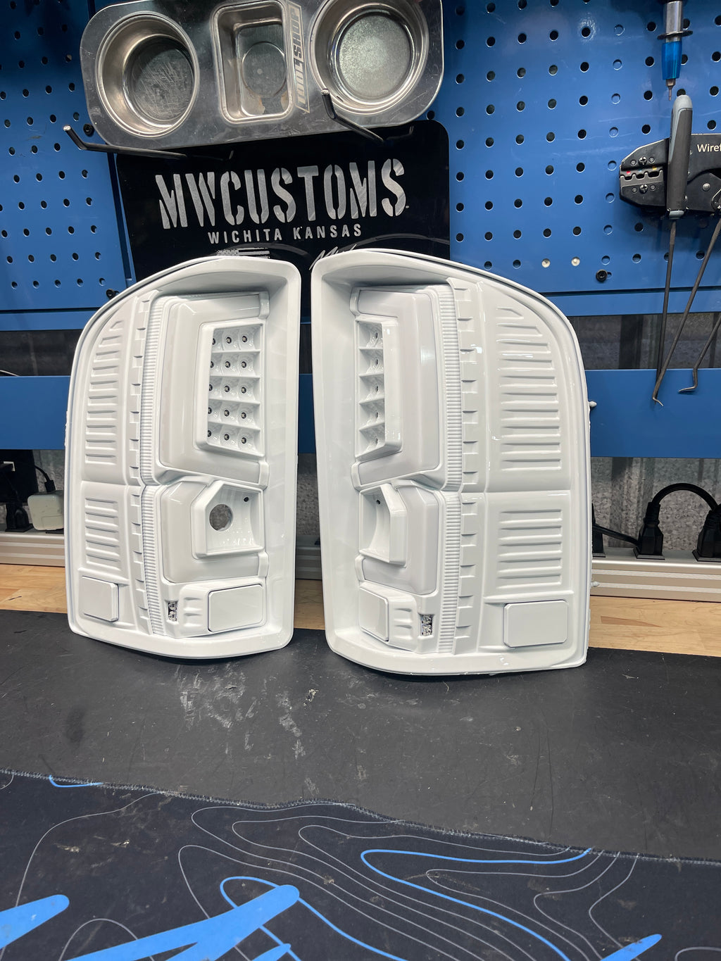 2007-13 CHEVROLET SILVERADO S BAR TAIL LIGHTS