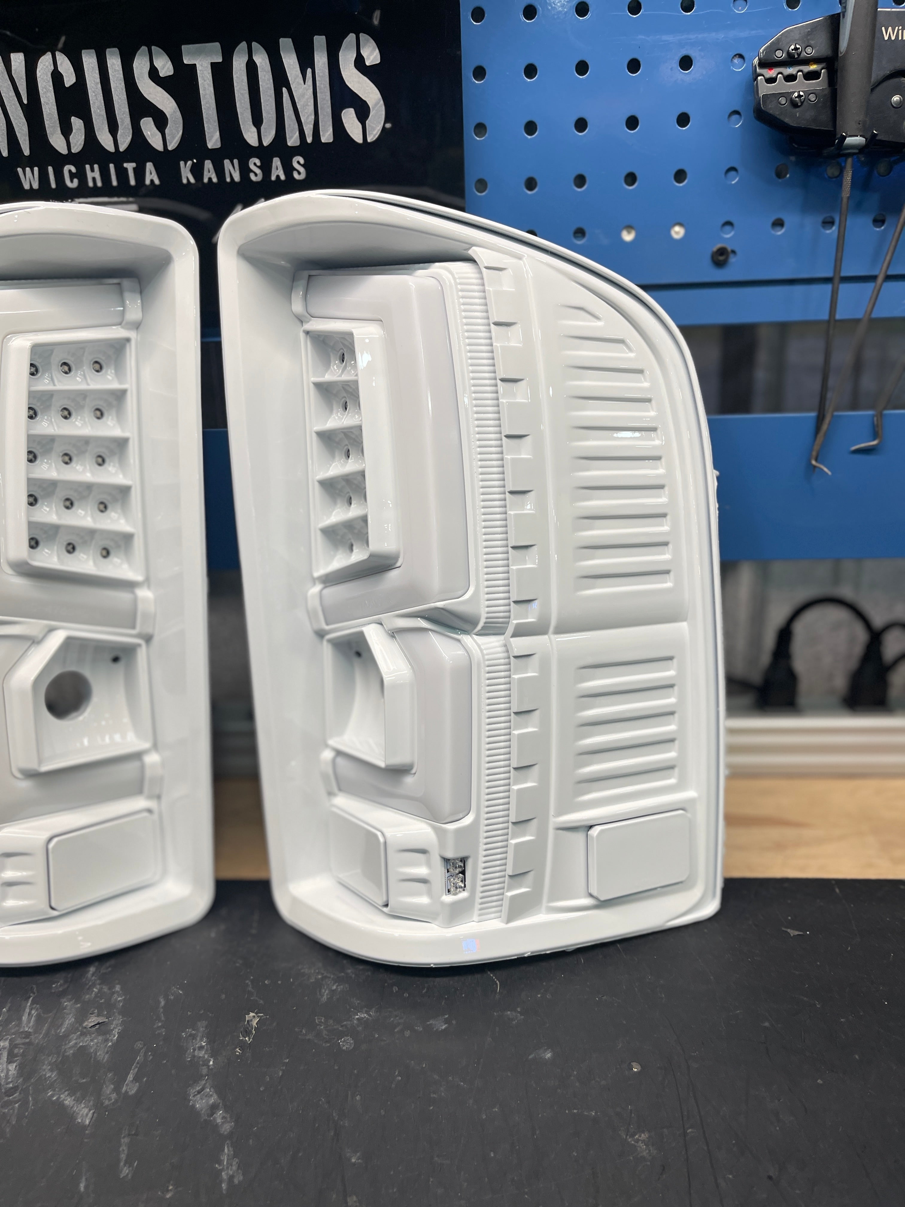 2007-13 CHEVROLET SILVERADO S BAR TAIL LIGHTS