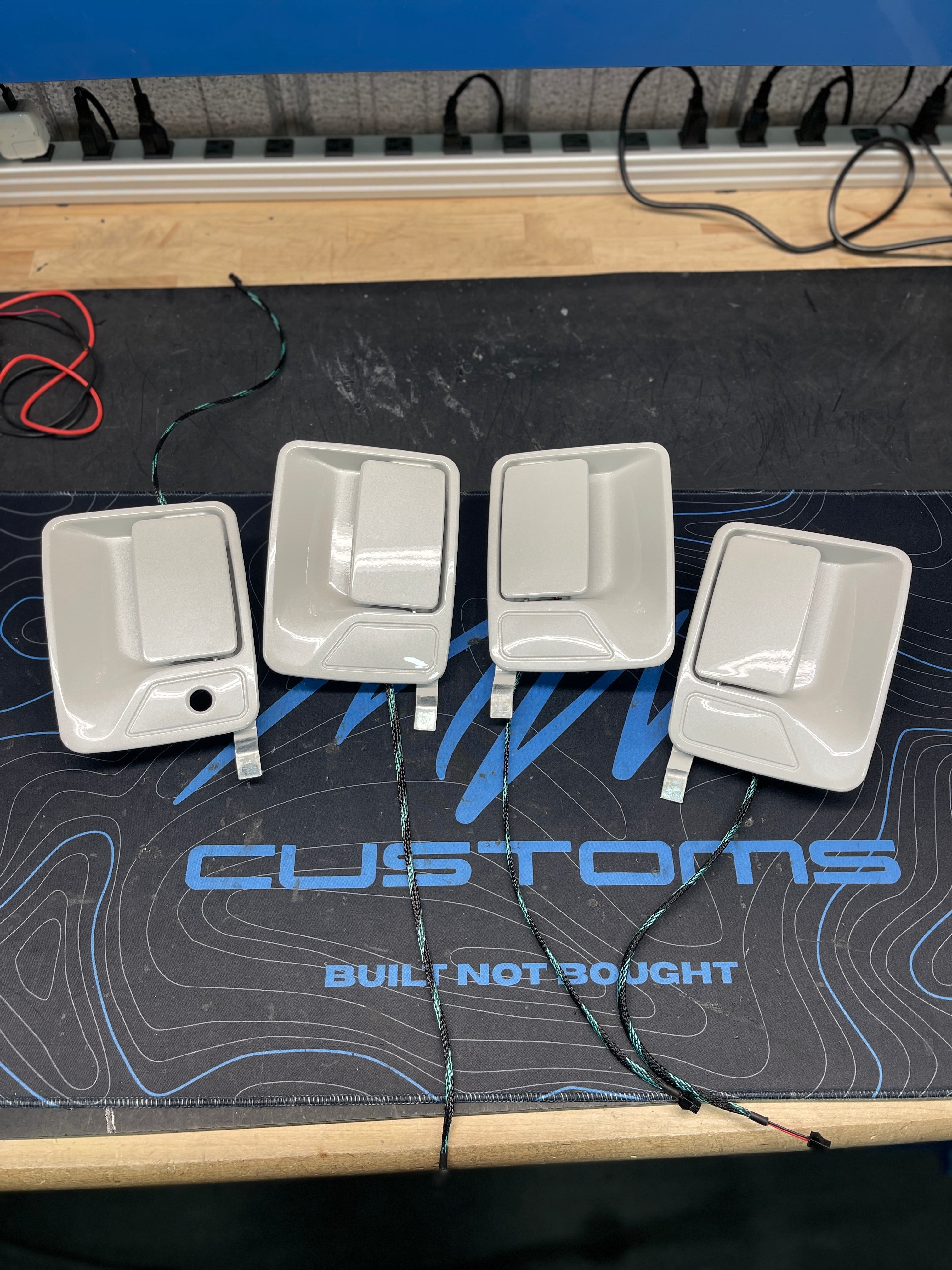 1999 - 16 FORD SUPER DUTY LED DOOR HANDLES