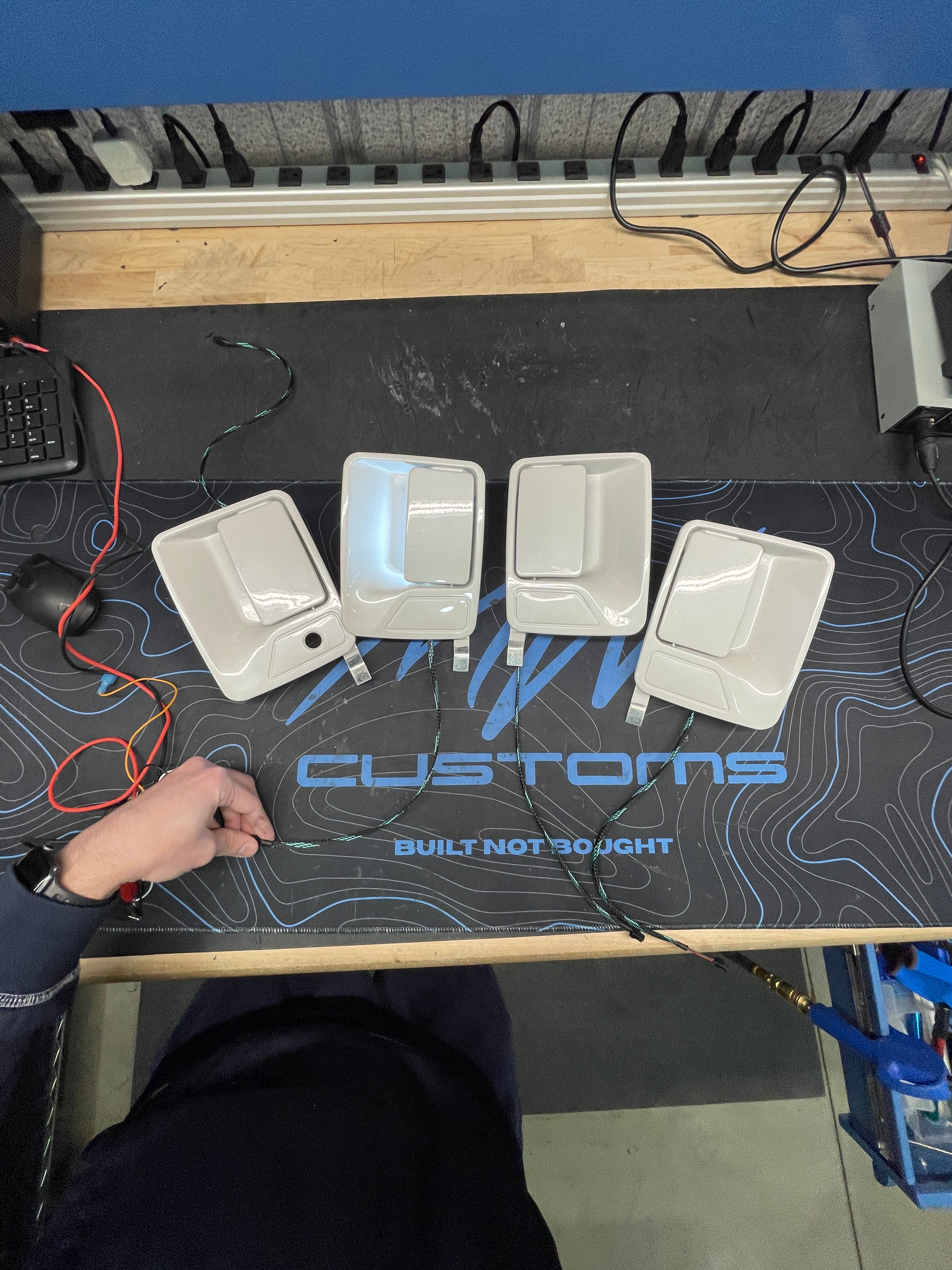 1999 - 16 FORD SUPER DUTY LED DOOR HANDLES