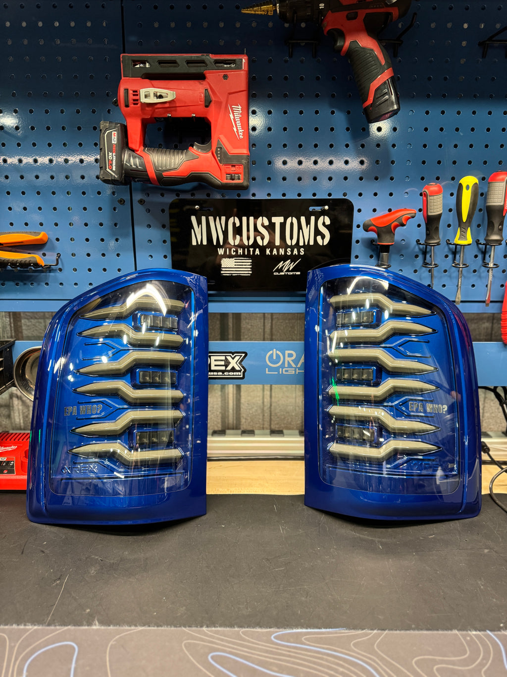 2007 - 13 CHEVY SILVERADO ALPHAREX LUXX SERIES TAIL LIGHTS