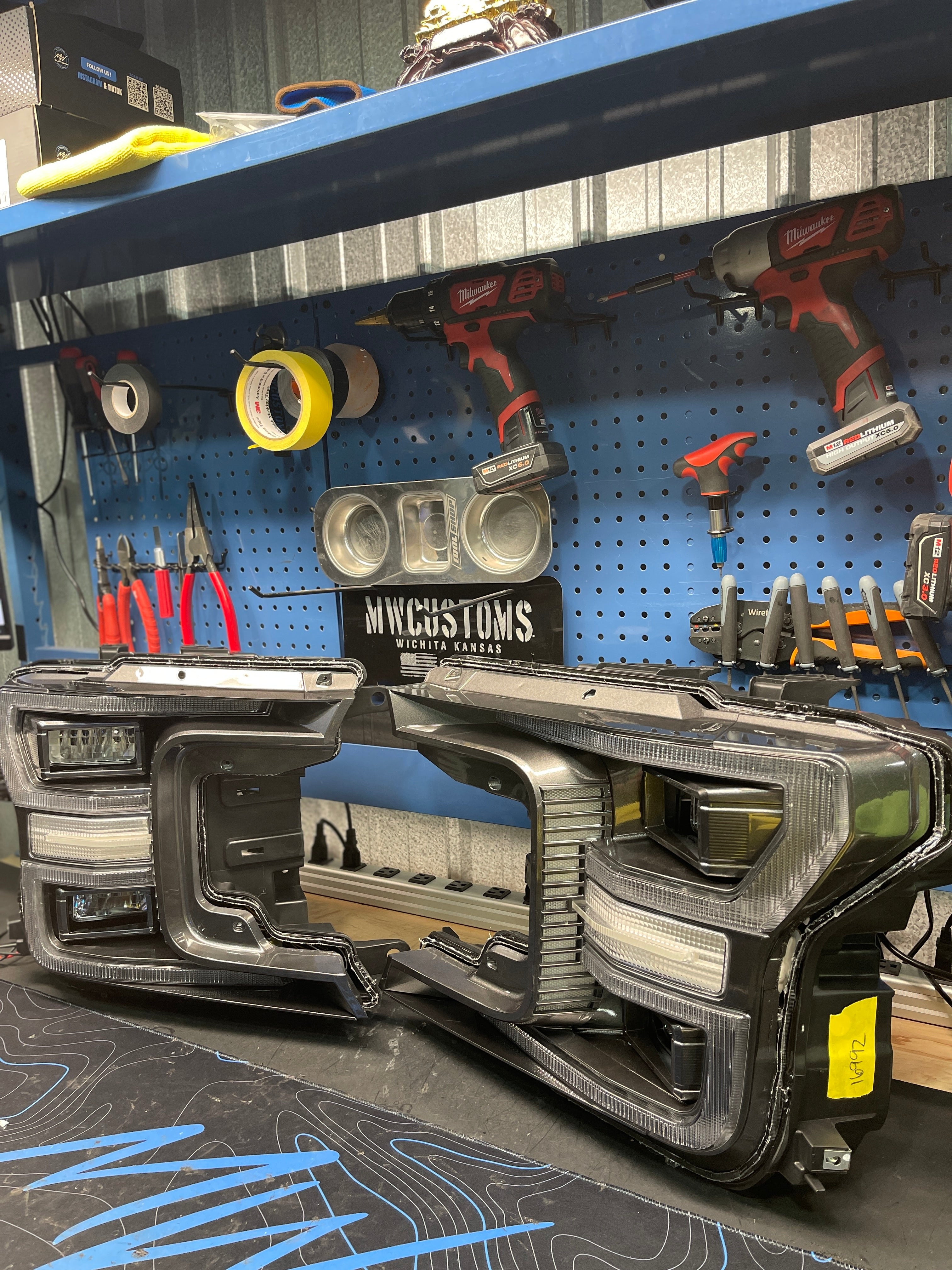 2018-20 FORD F150 HEADLIGHTS