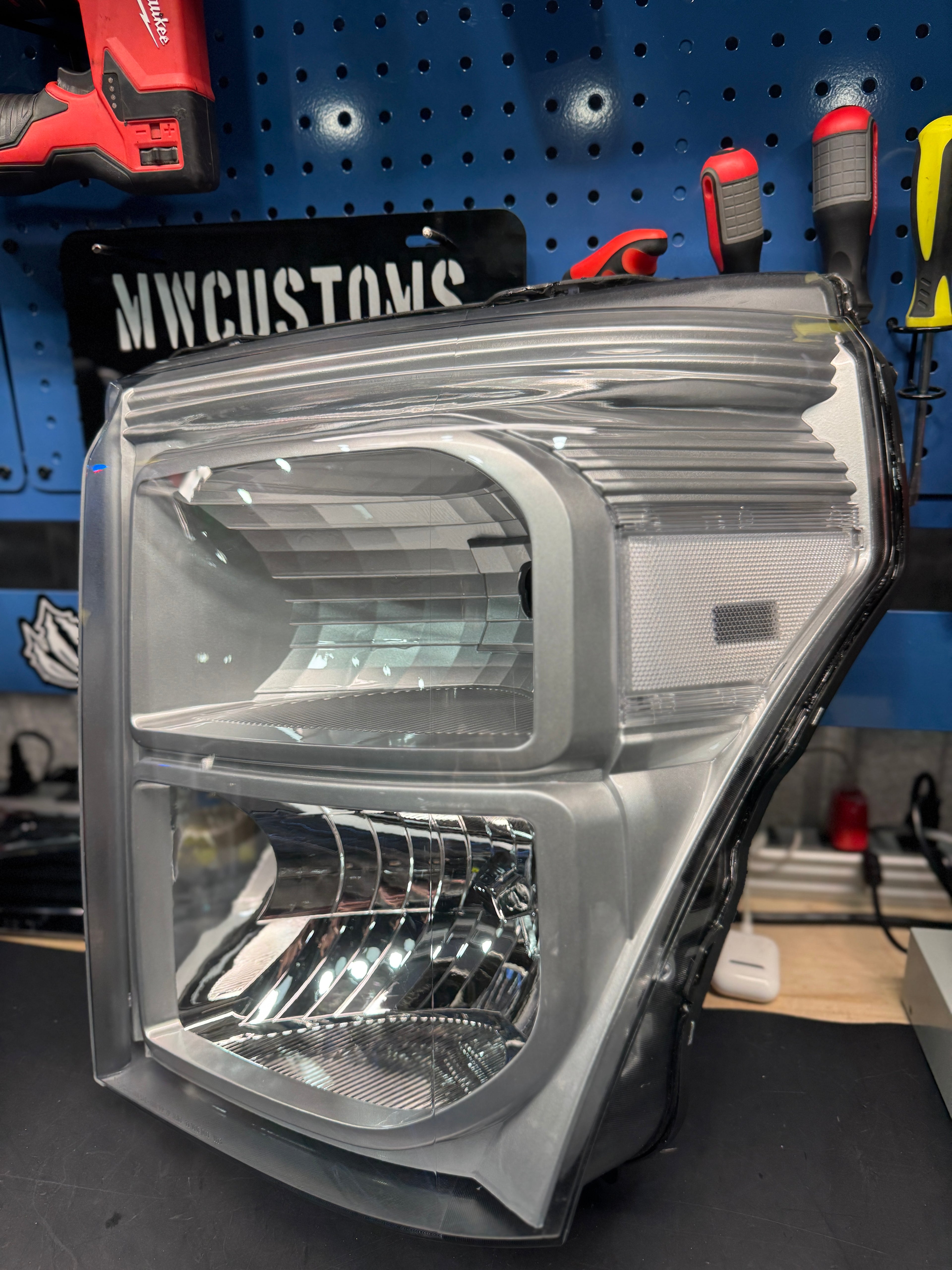 2011-16 FORD SUPER DUTY HEADLIGHTS