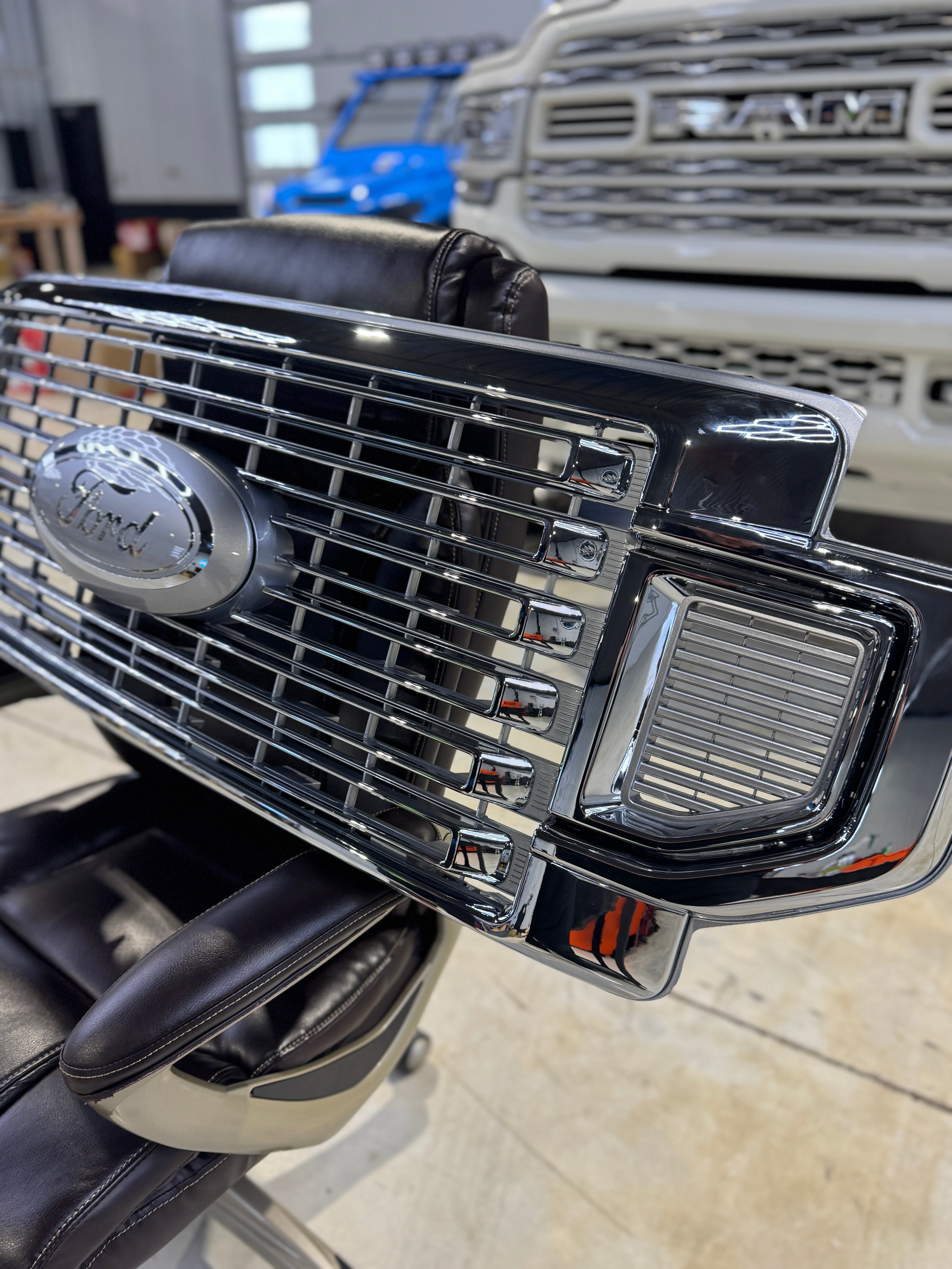 2020 - 22 FORD SUPER DUTY GRILLE