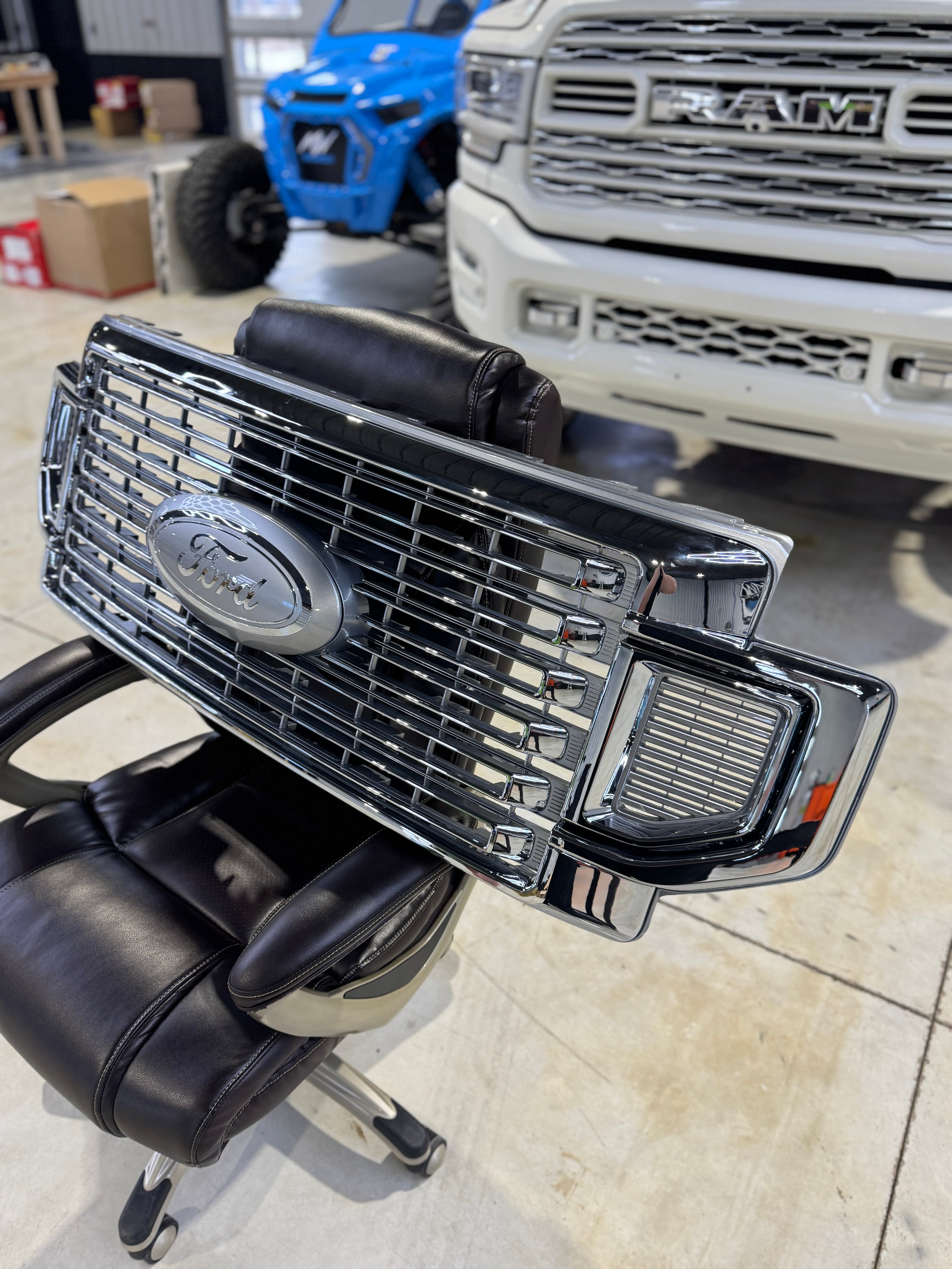 2020 - 22 FORD SUPER DUTY GRILLE
