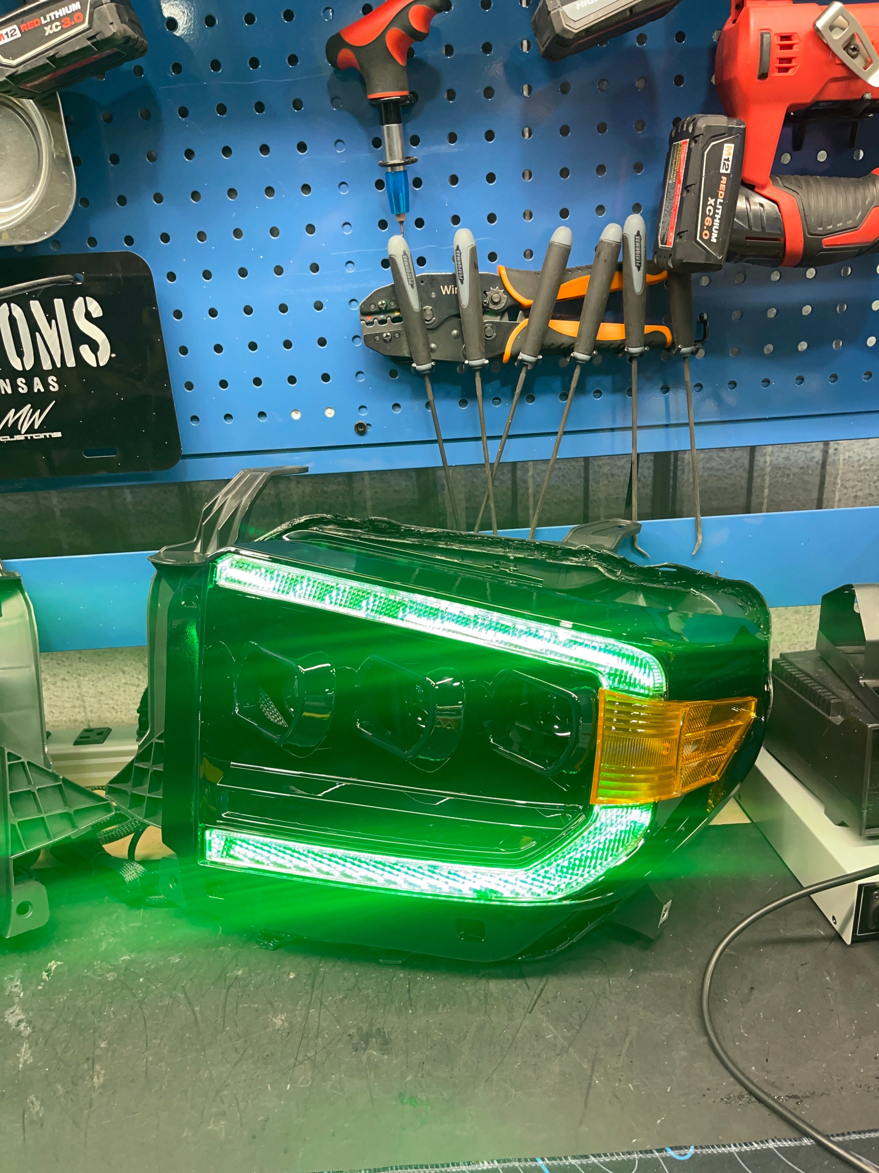 2014-20 TOYOTA TUNDRA MORIMOTO XB HEADLIGHTS