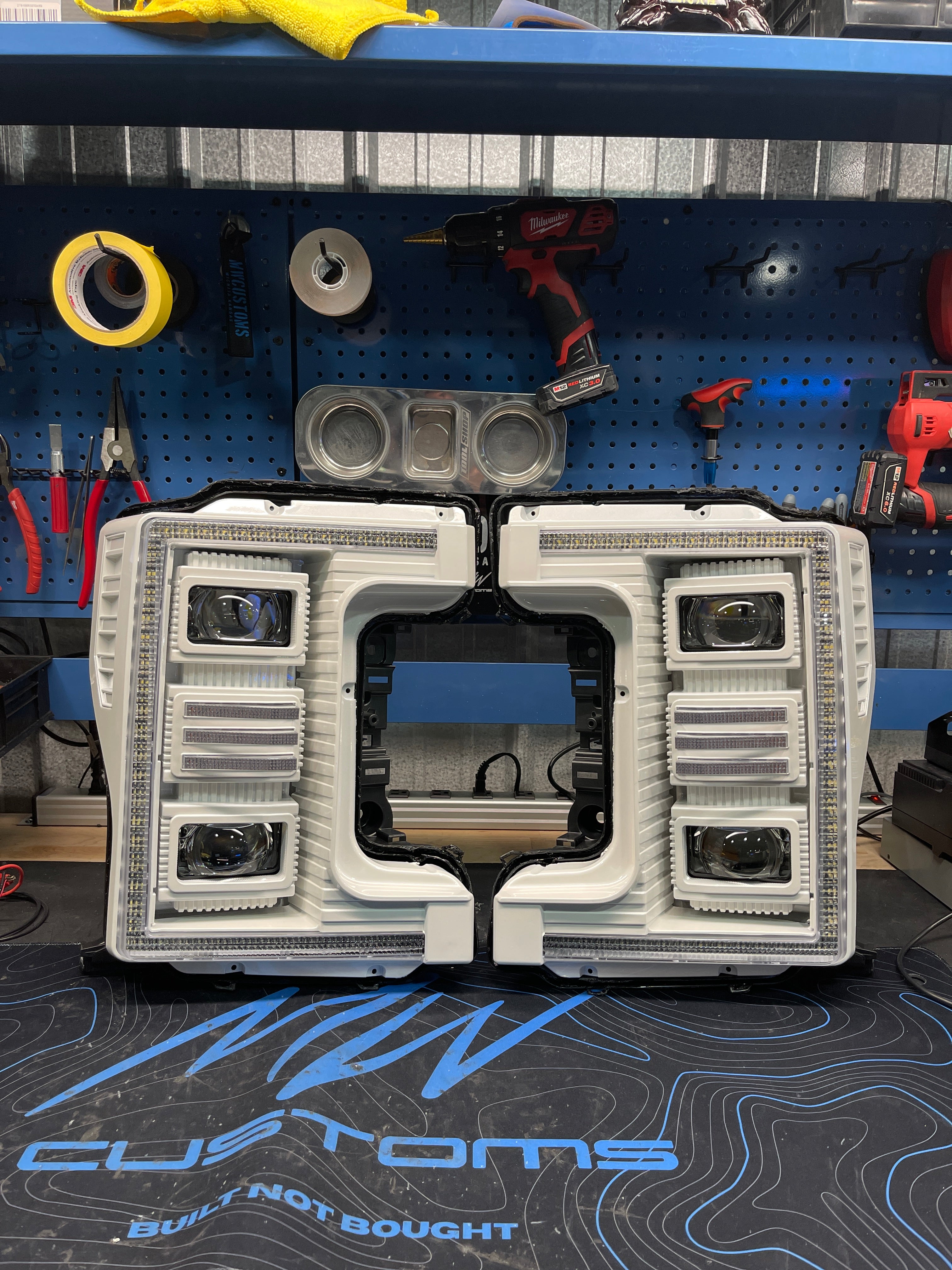 2017-19 FORD SUPER DUTY MORIMOTO HYBRID HEADLIGHTS