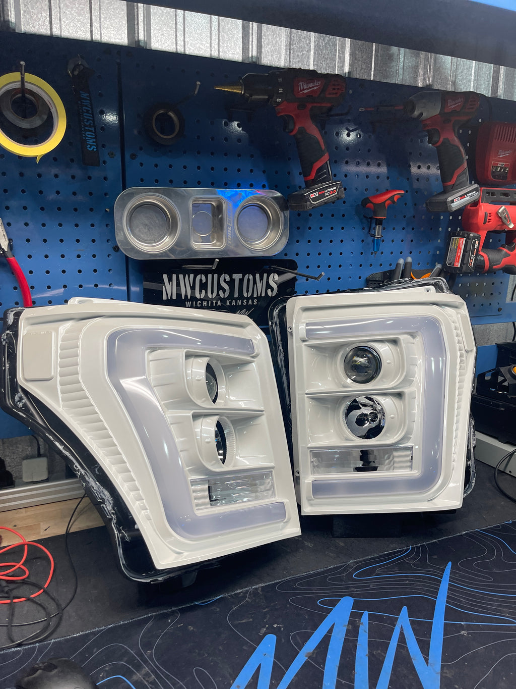 2011-16 FORD SUPER DUTY C BAR HEADLIGHTS