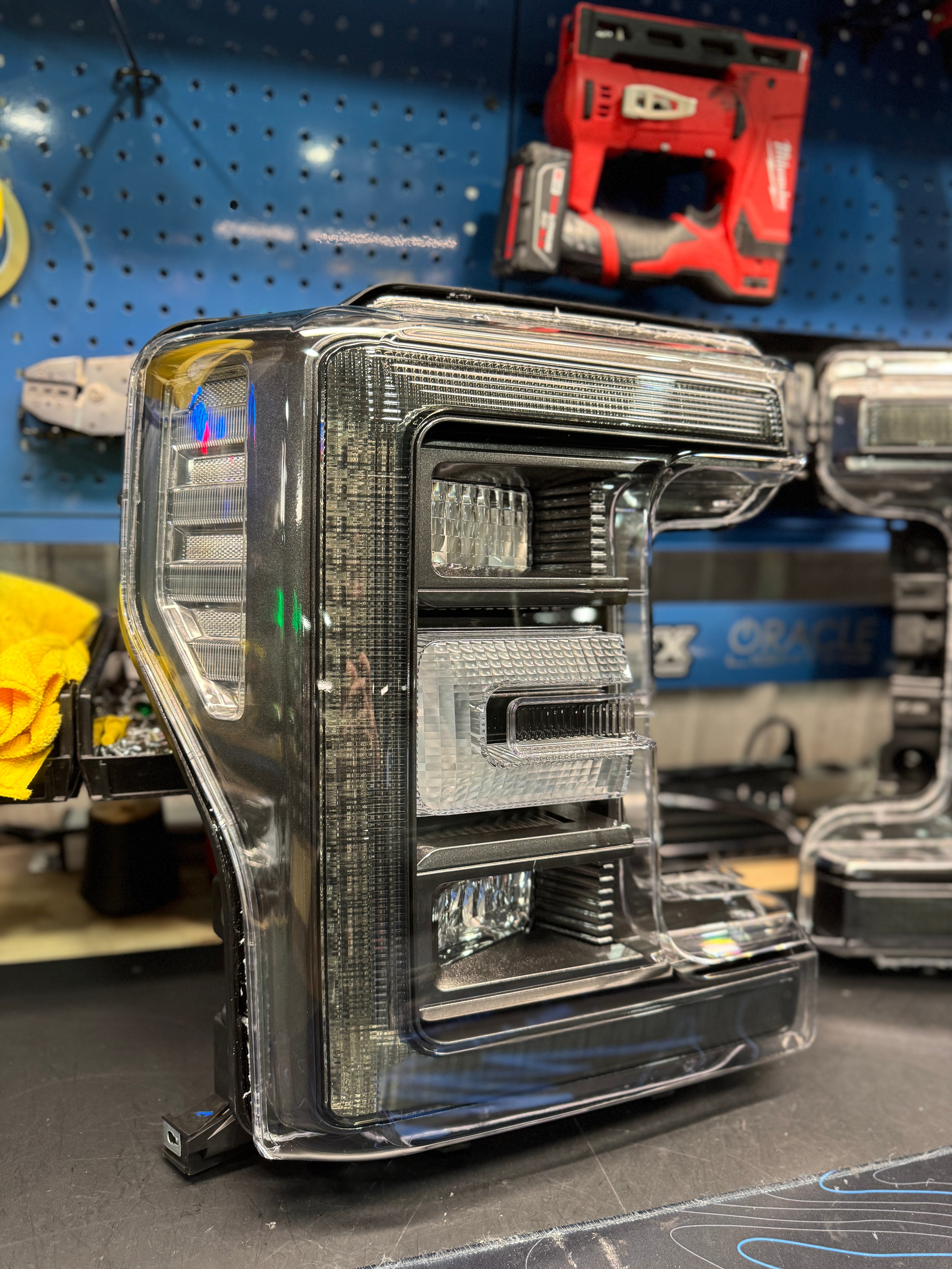 2017-19 SUPER DUTY CUSTOM HEADLIGHTS