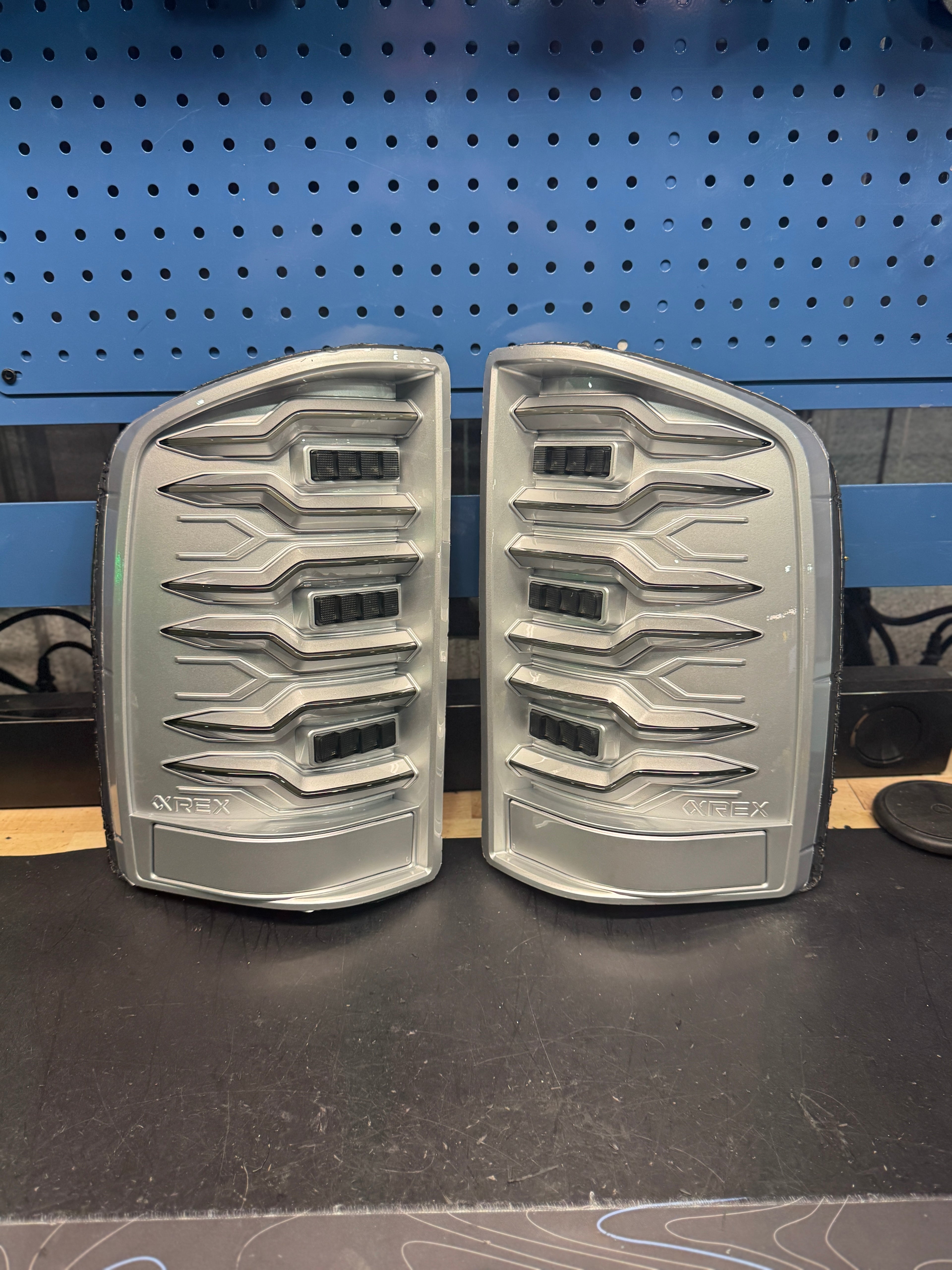 2014 - 18 GMC SIERRA ALPHAREX LUXX SERIES TAIL LIGHTS