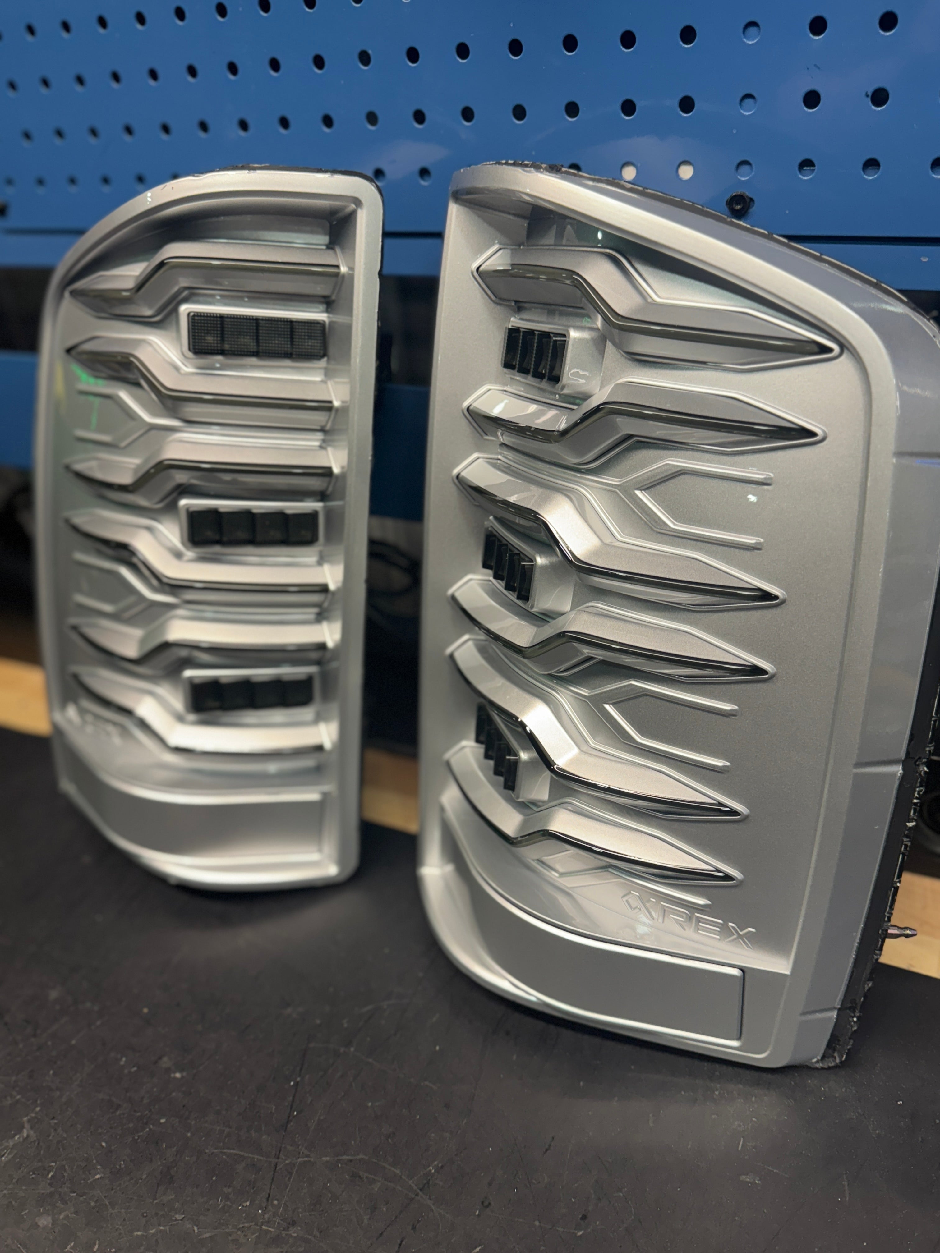 2014 - 18 GMC SIERRA ALPHAREX LUXX SERIES TAIL LIGHTS