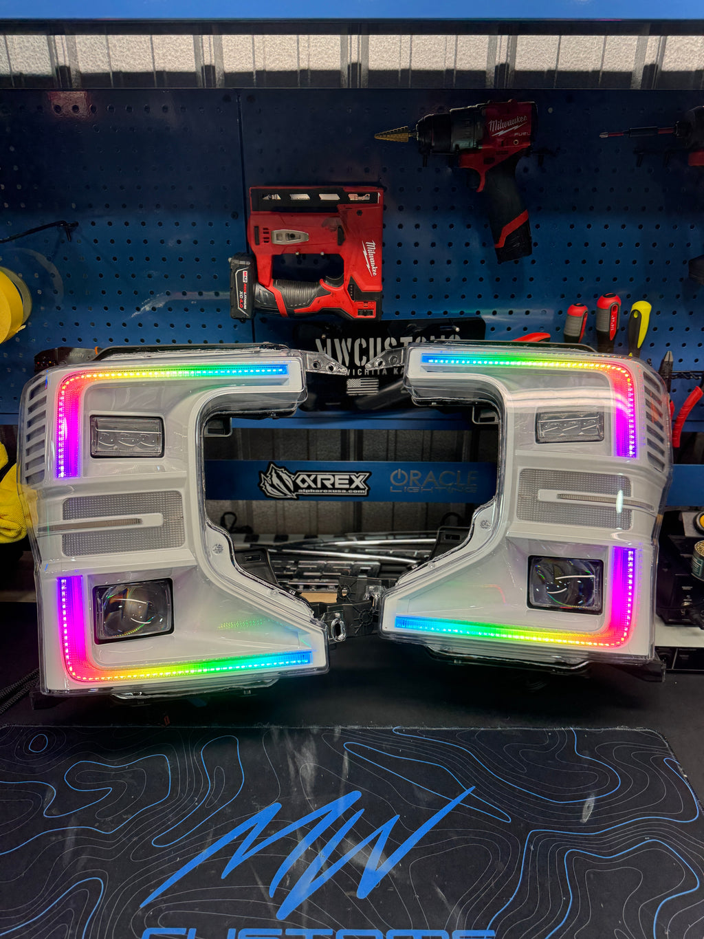 2020 - 2022 SUPER DUTY CUSTOM HEADLIGHTS