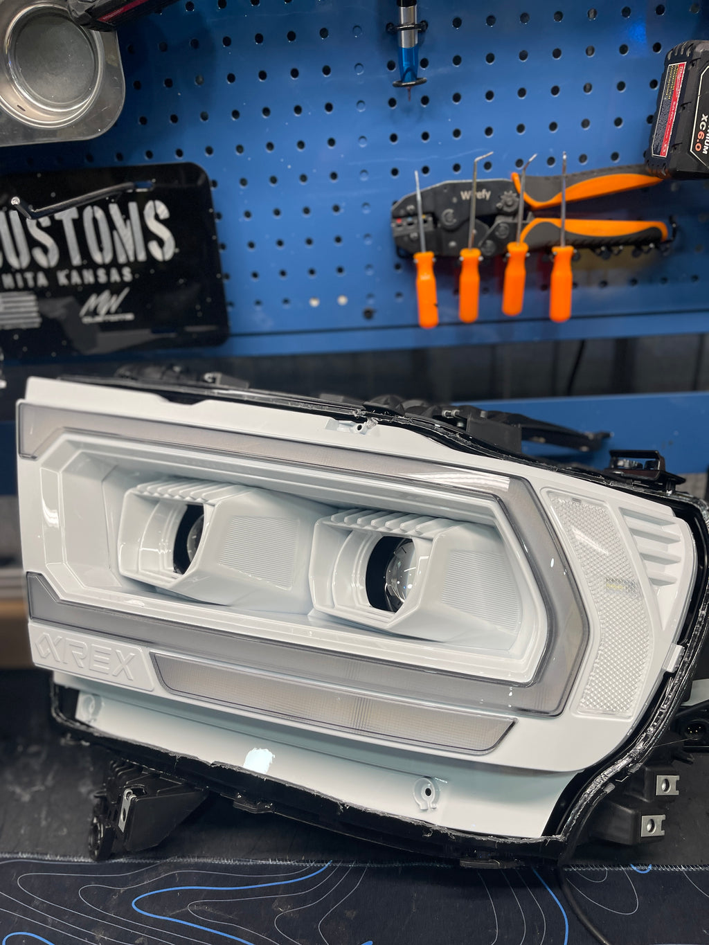 2019+ RAM 1500 ALPHAREX HEADLIGHTS