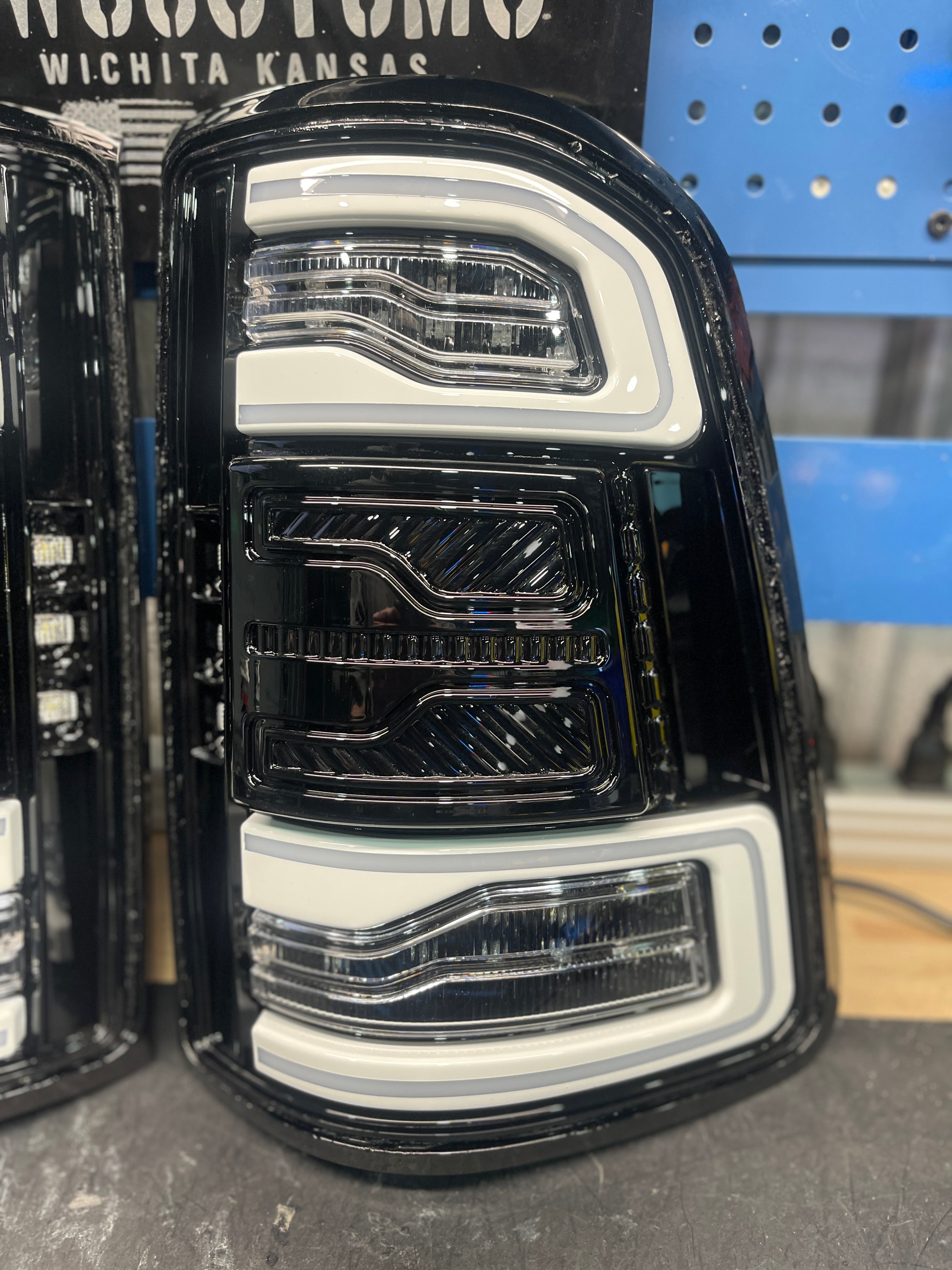 2019+ DODGE RAM TAIL LIGHTS 1500 ONLY