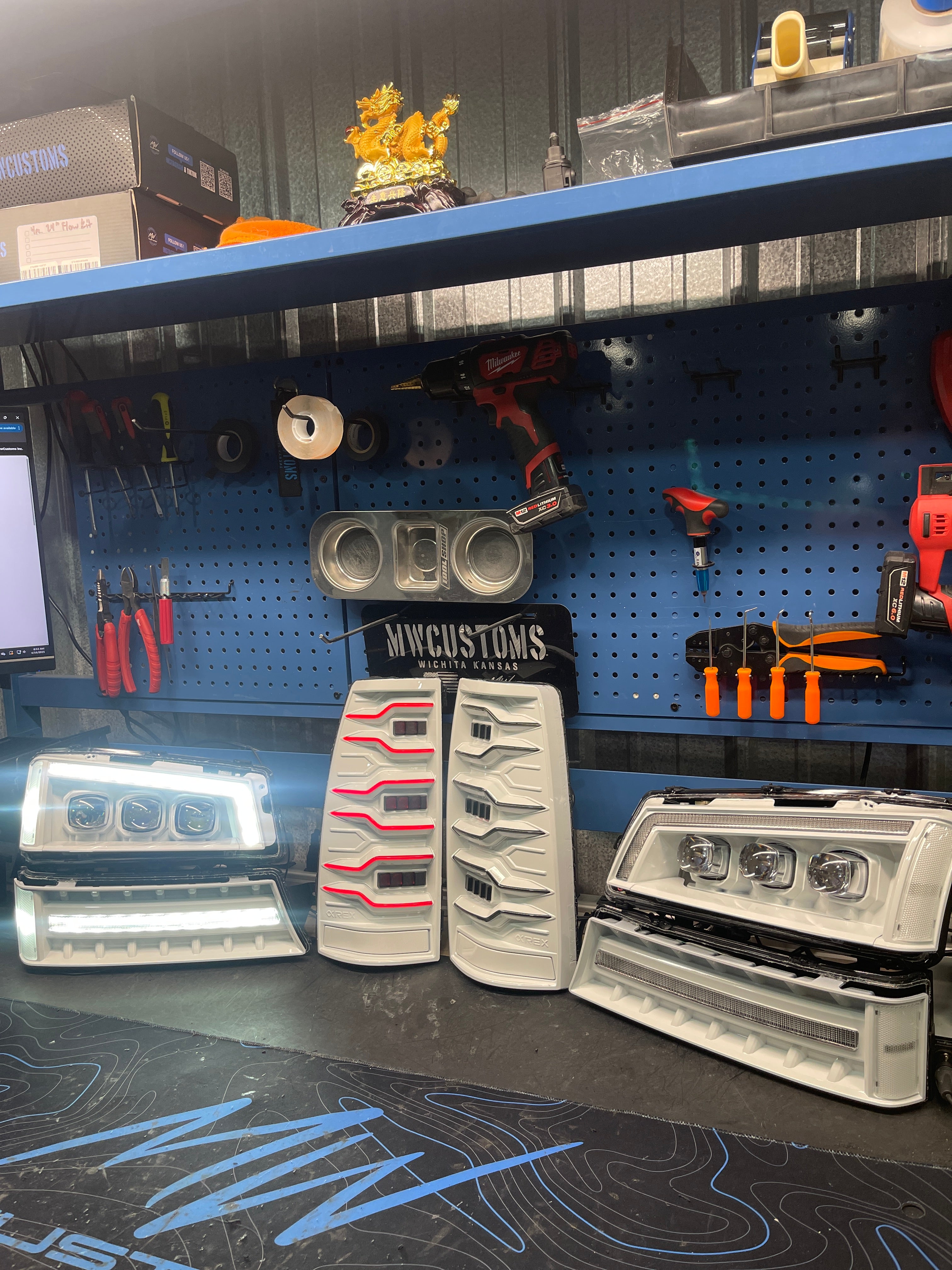 2003-07 CHEVROLET SILVERADO ALPHAREX HEADLIGHTS NOVA