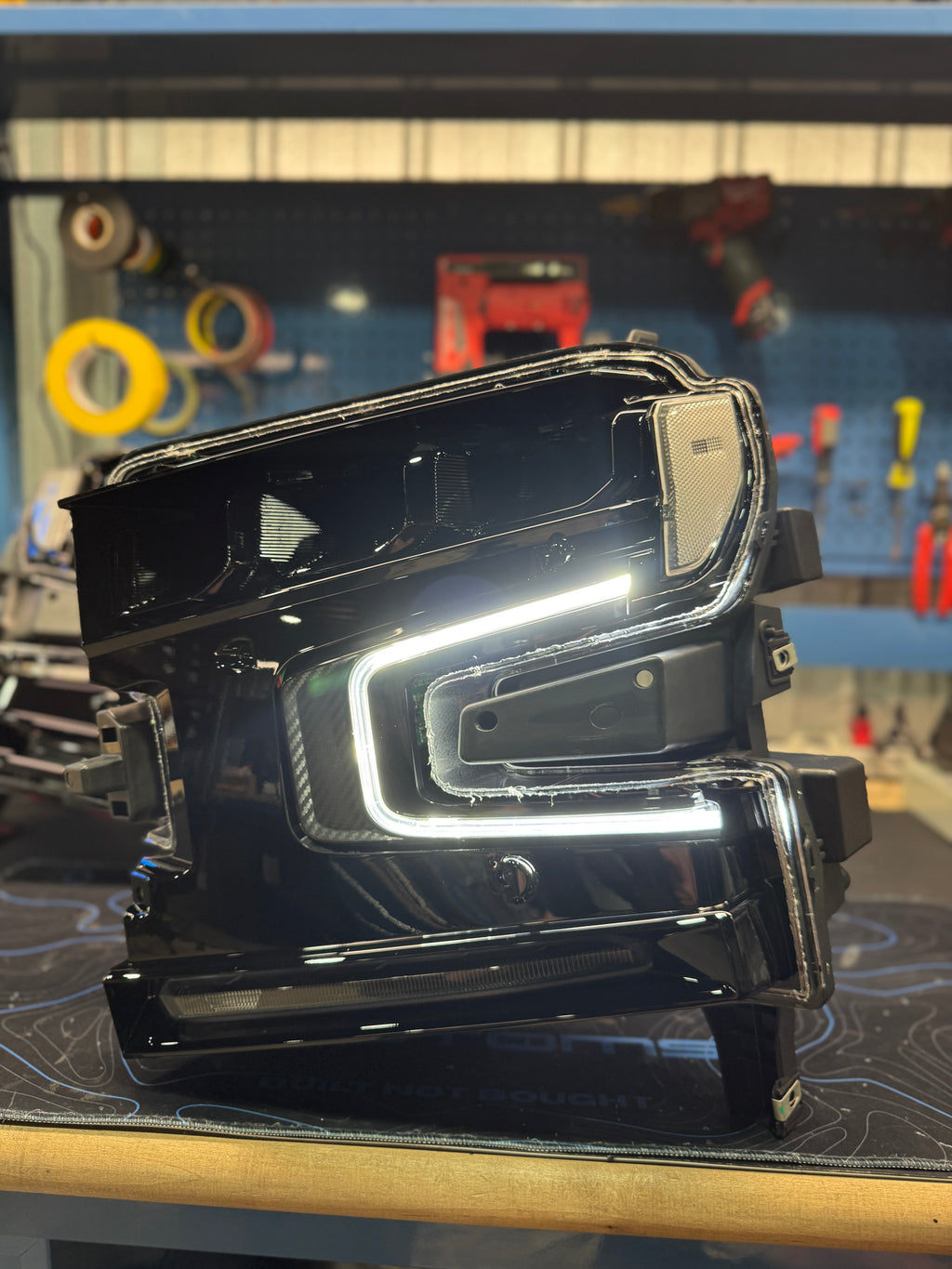 2019 - 21 CHEVY SILVERADO 1500 REFLECTOR LED HEADLIGHT