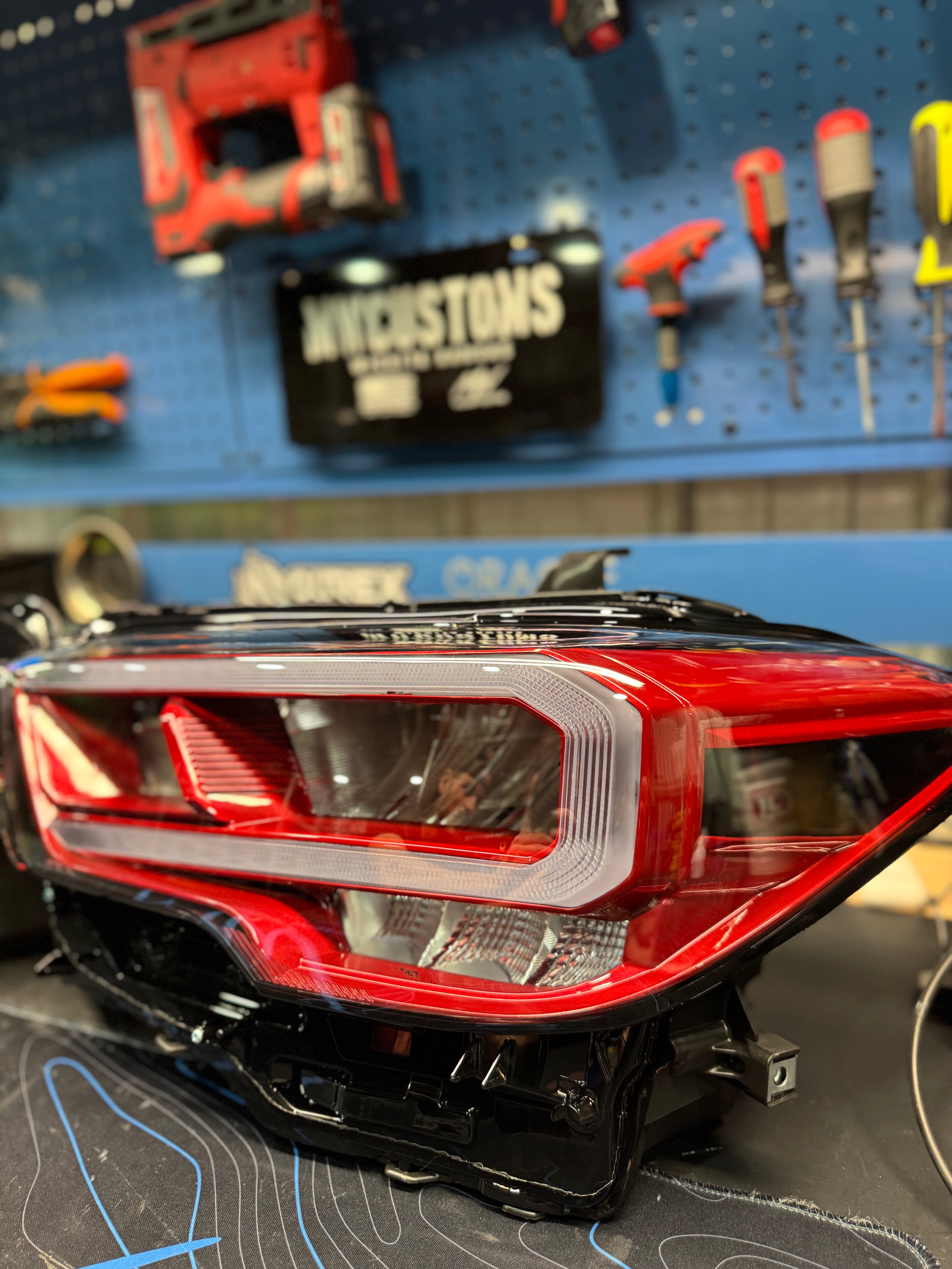 2016-2023 TOYOTA TACOMA HEADLIGHTS