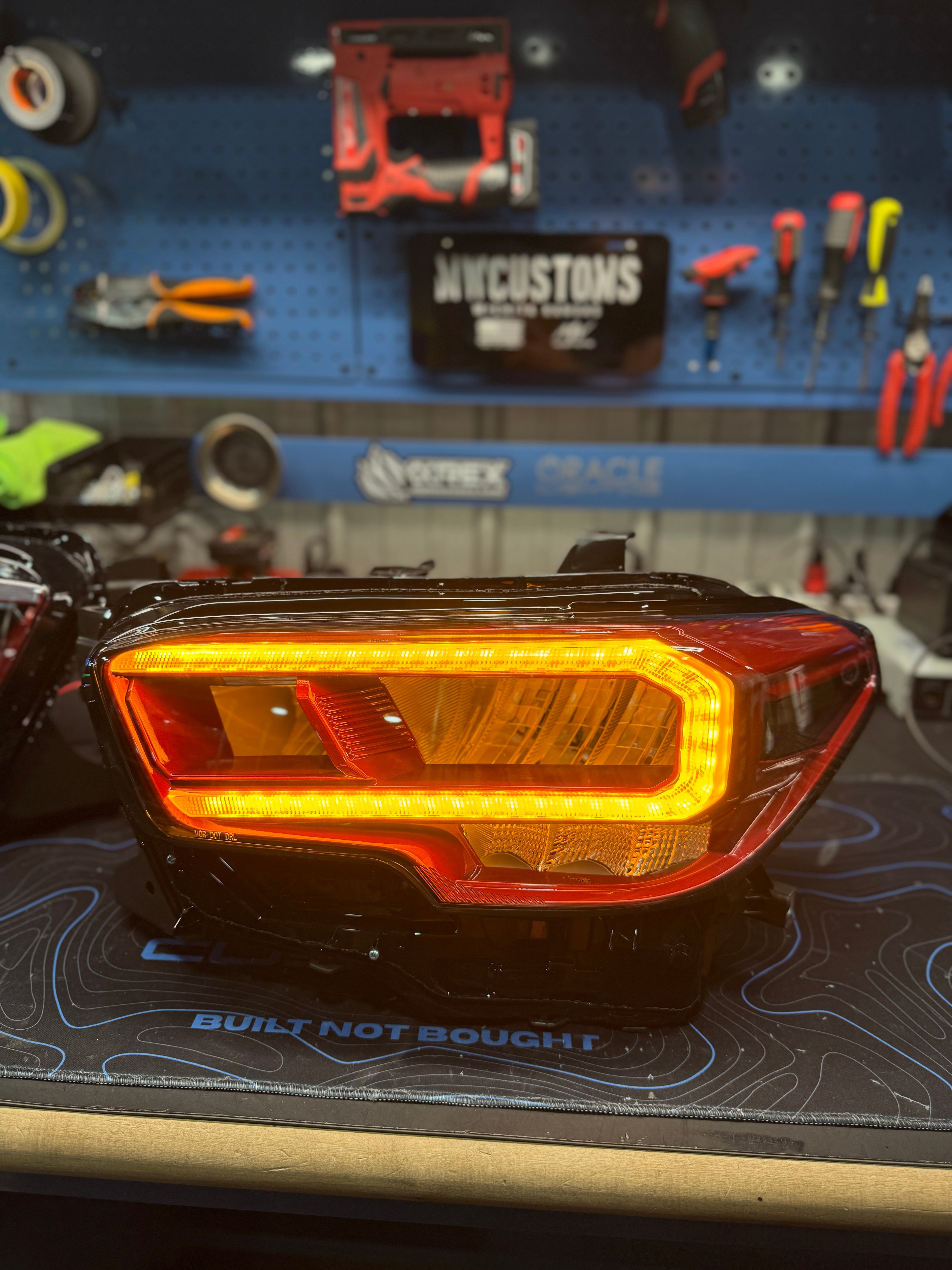 2016-2023 TOYOTA TACOMA HEADLIGHTS