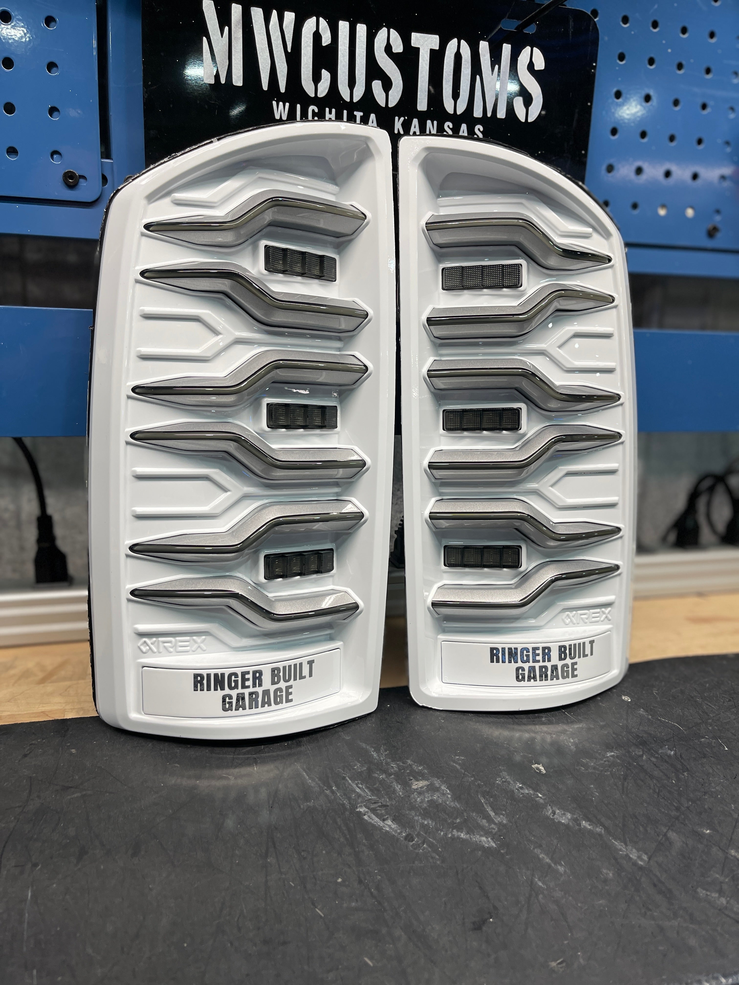 2002 - 08 DODGE RAM ALPHAREX LUXX SERIES TAIL LIGHTS