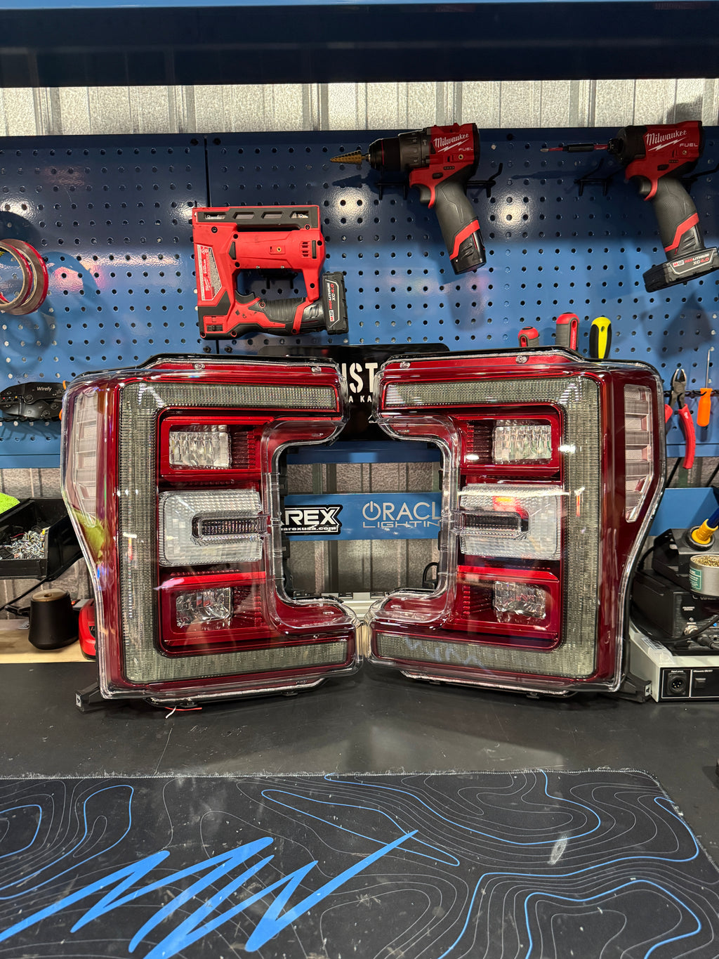 2017-19 SUPER DUTY CUSTOM HEADLIGHTS