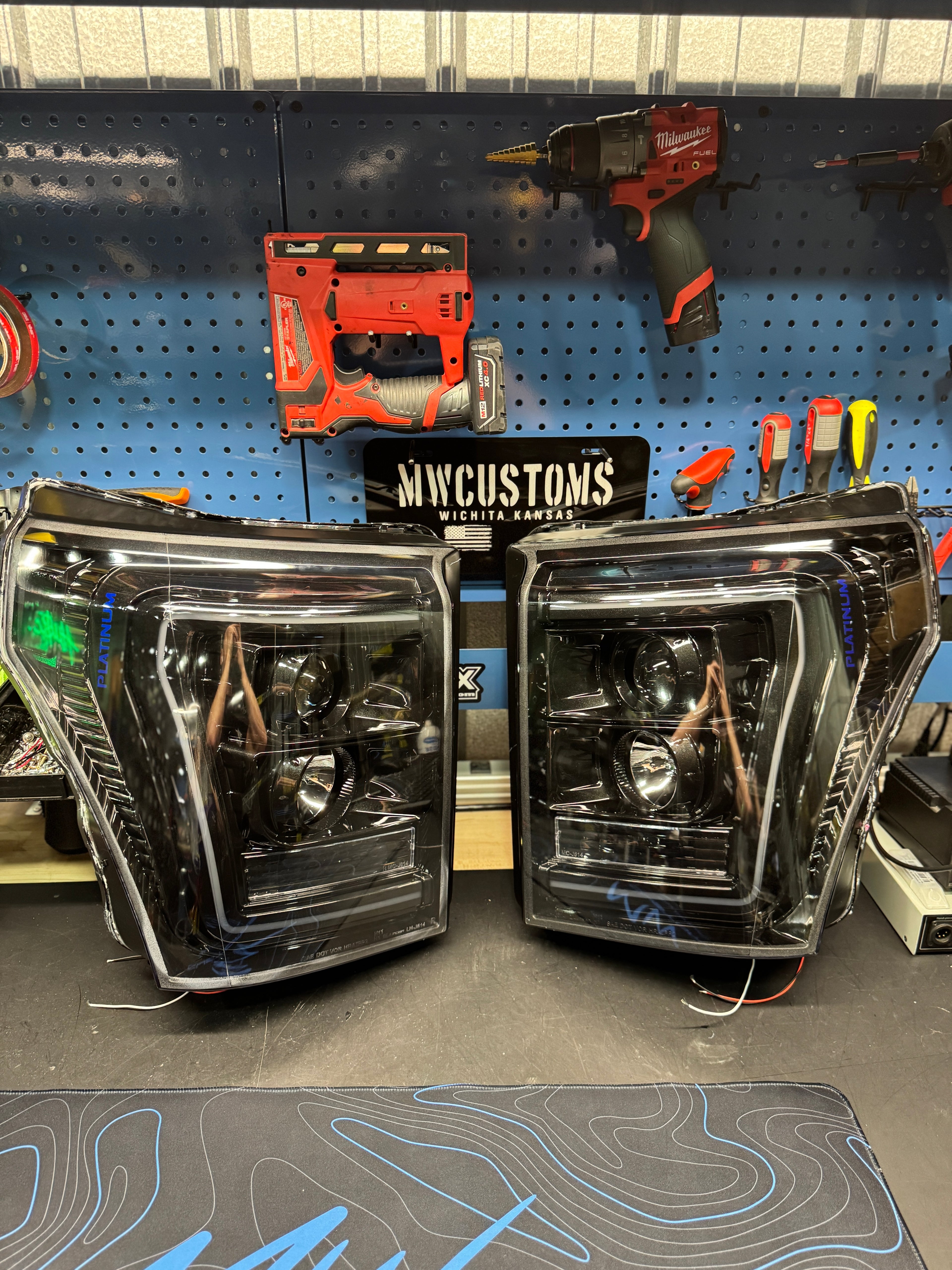 2011-16 FORD SUPER DUTY C BAR HEADLIGHTS