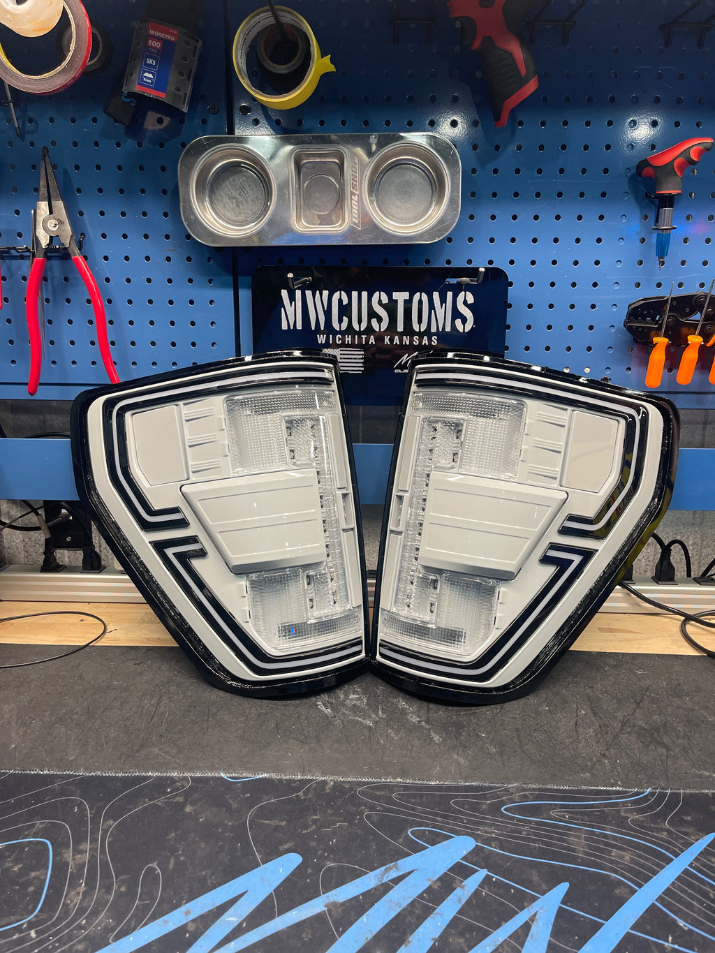 2021-2023 FORD F150 TAIL LIGHTS