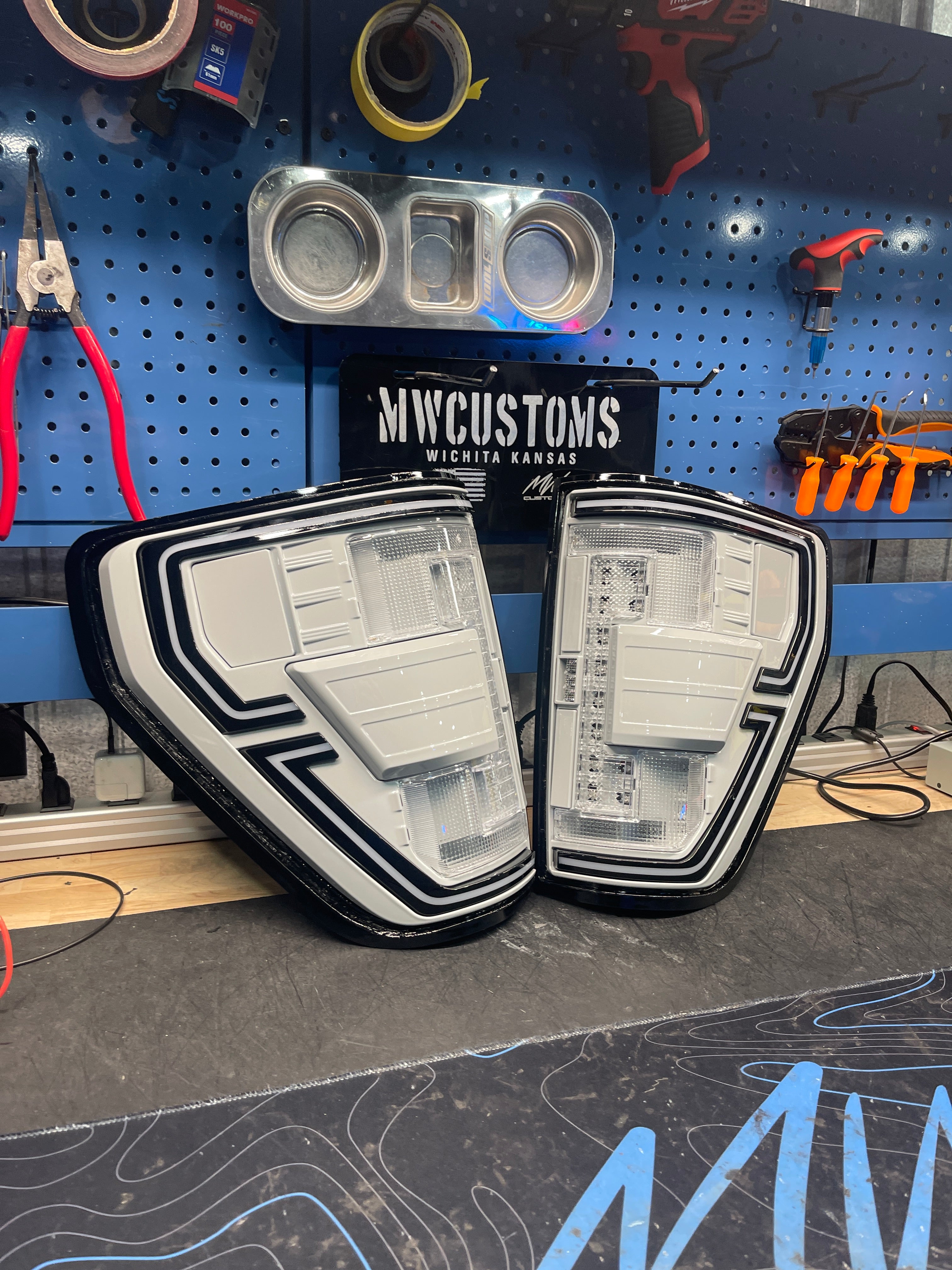 2021-2023 FORD F150 TAIL LIGHTS