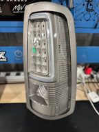 99-06 GMC SIERRA/2003-07 CHEVROLET SILVERADO C BAR TAIL LIGHTS
