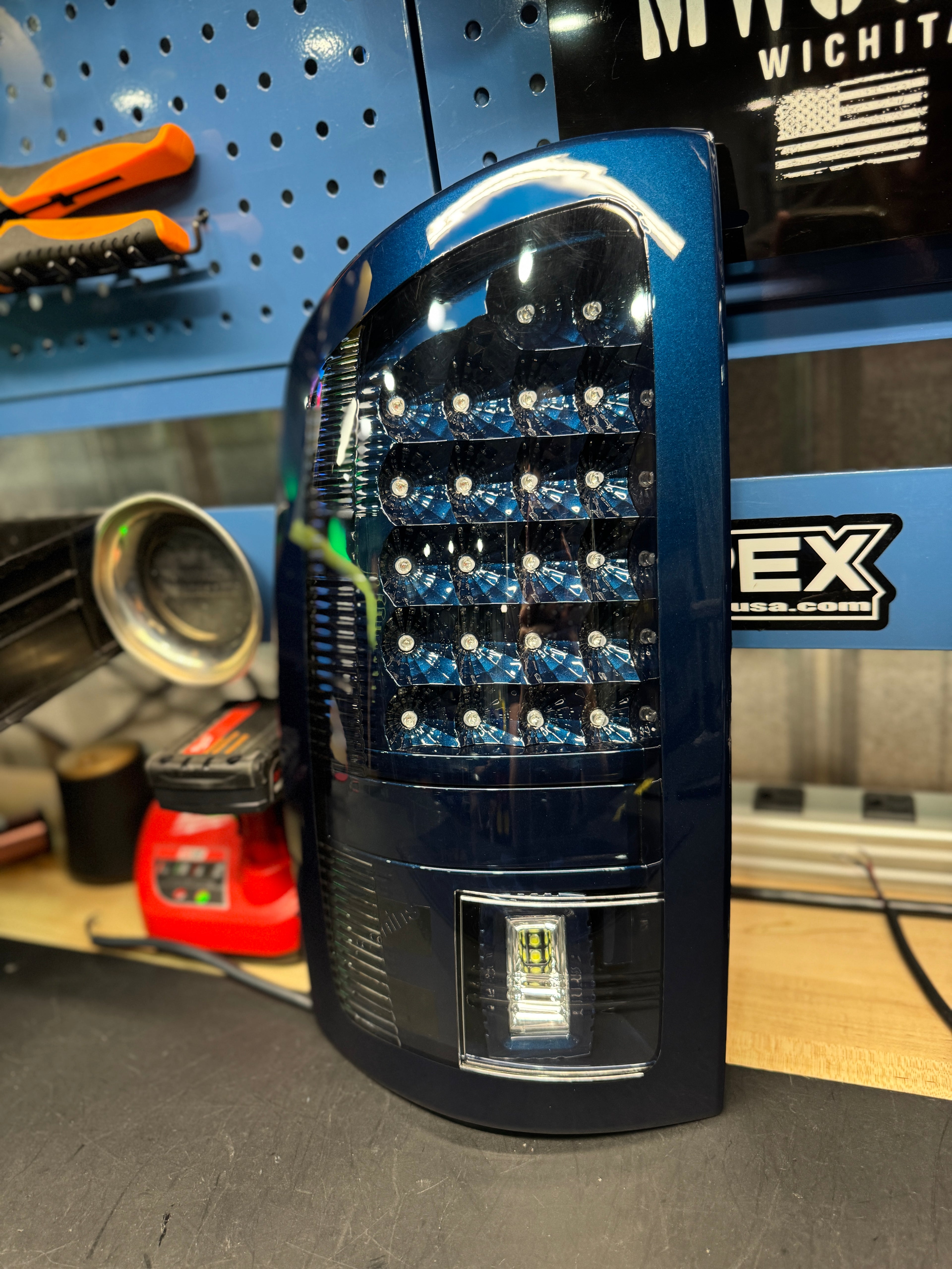 2002-08 DODGE RAM TAIL LIGHTS