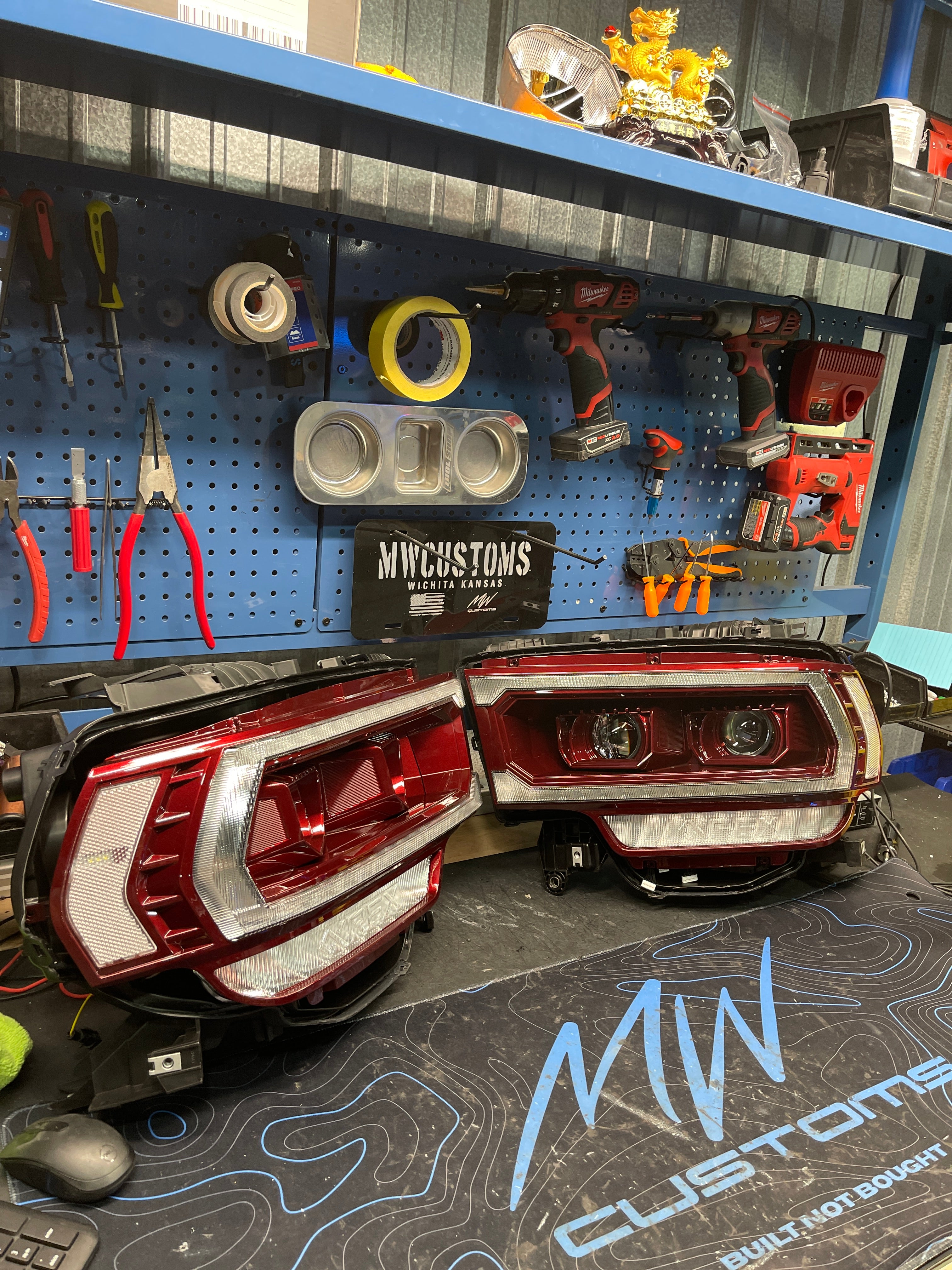 2019+ RAM HD 2500 ALPHAREX HEADLIGHTS