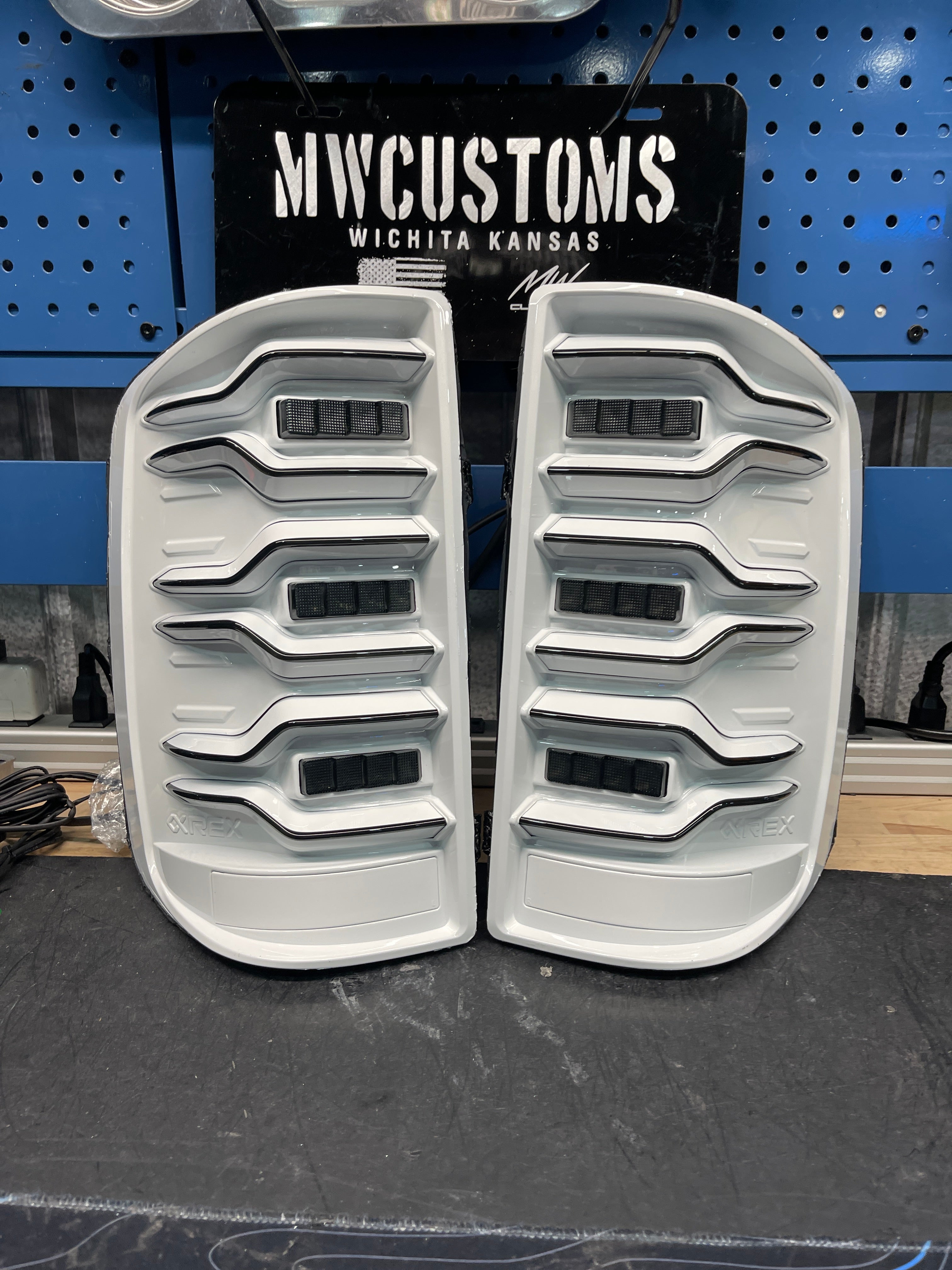 2014 - 18 CHEVY SILVERADO ALPHAREX LUXX SERIES TAIL LIGHTS