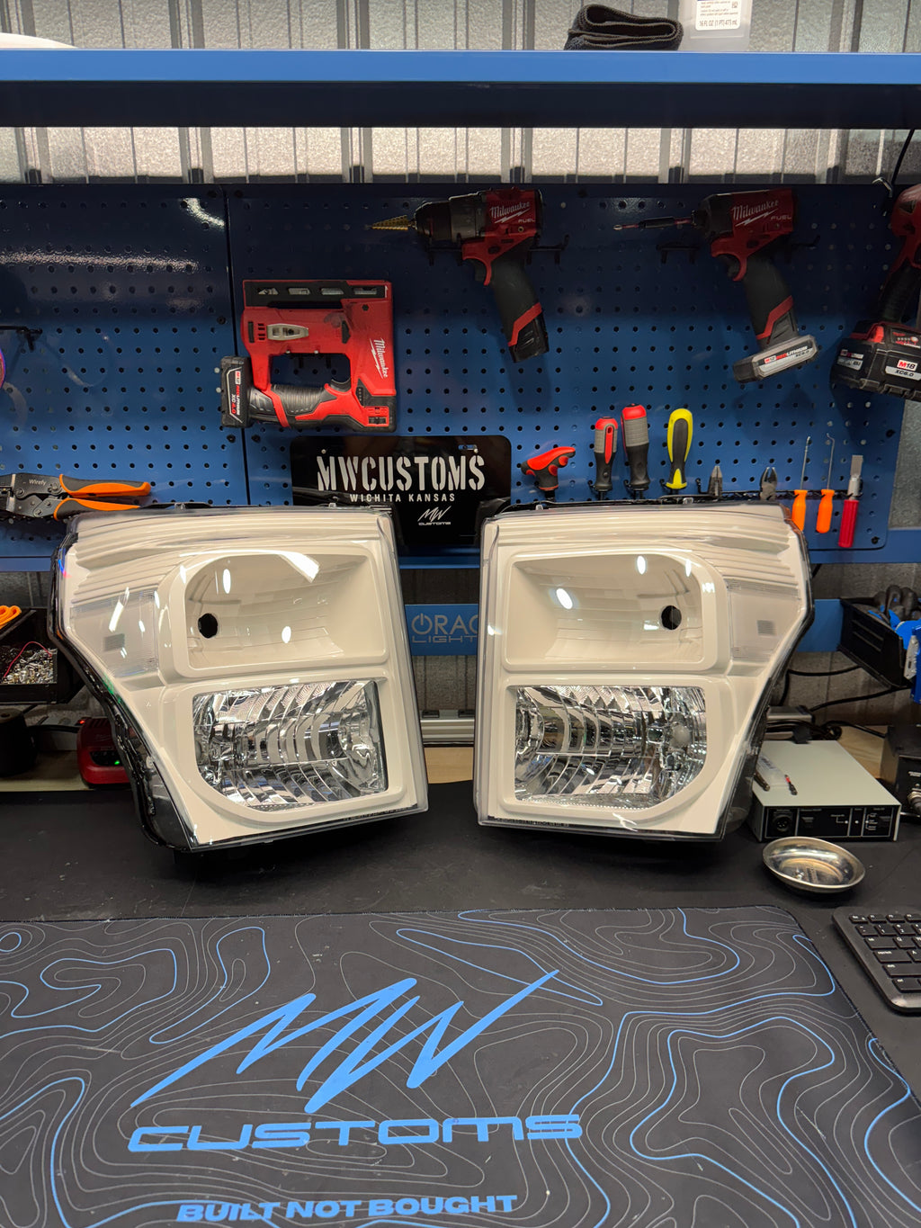 2011-16 FORD SUPER DUTY HEADLIGHTS