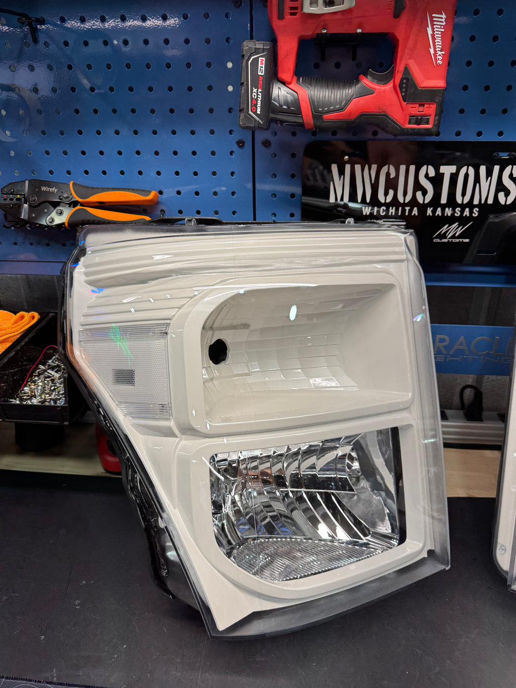 2011-16 FORD SUPER DUTY HEADLIGHTS