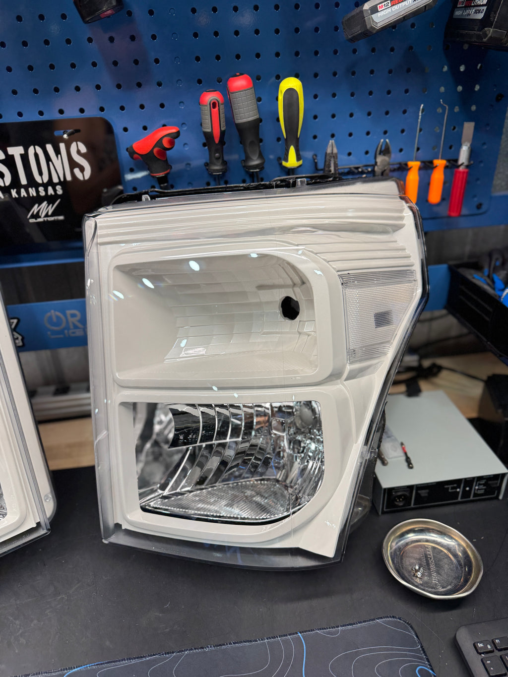 2011-16 FORD SUPER DUTY HEADLIGHTS