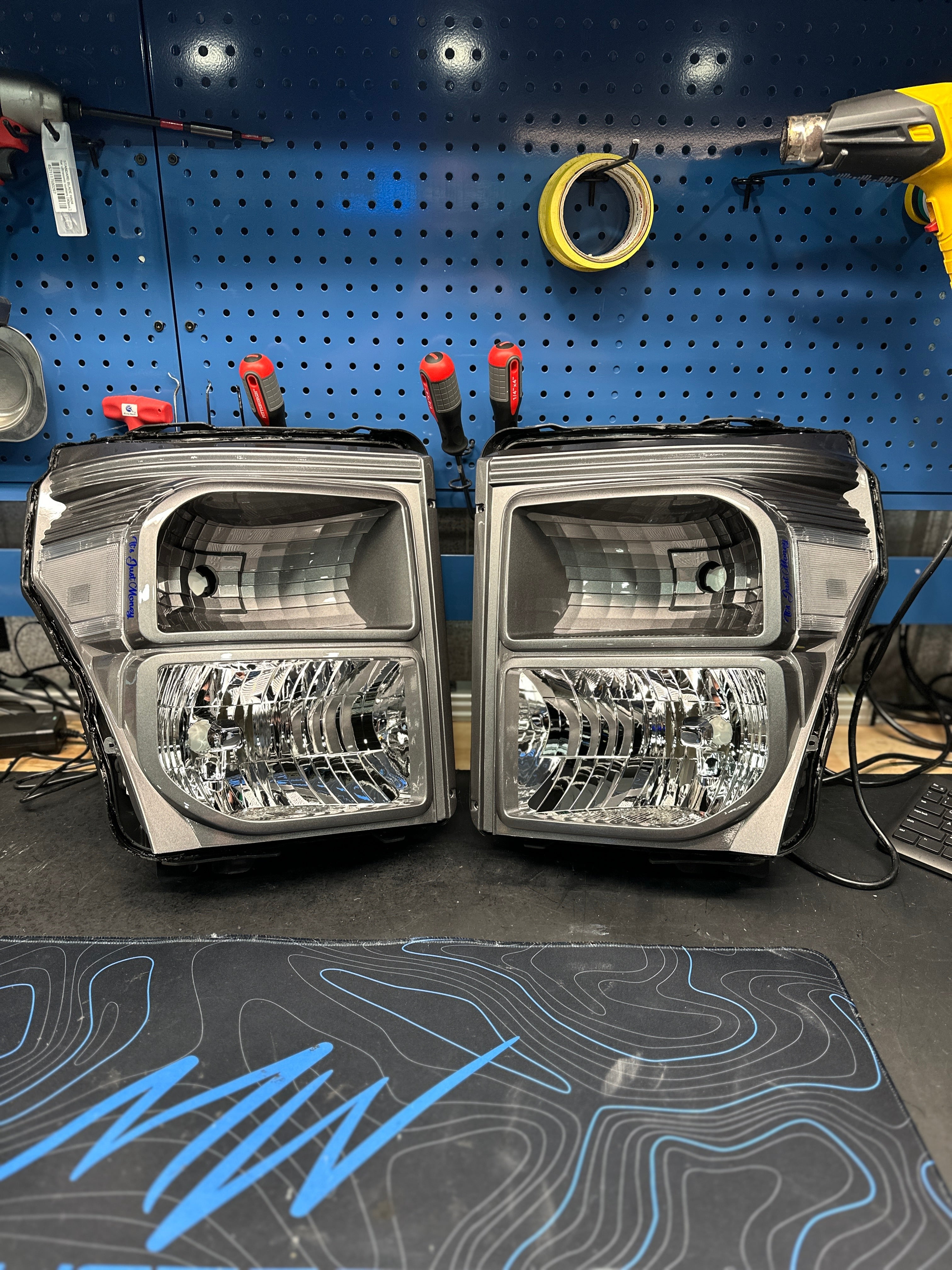 2011-16 FORD SUPER DUTY HEADLIGHTS