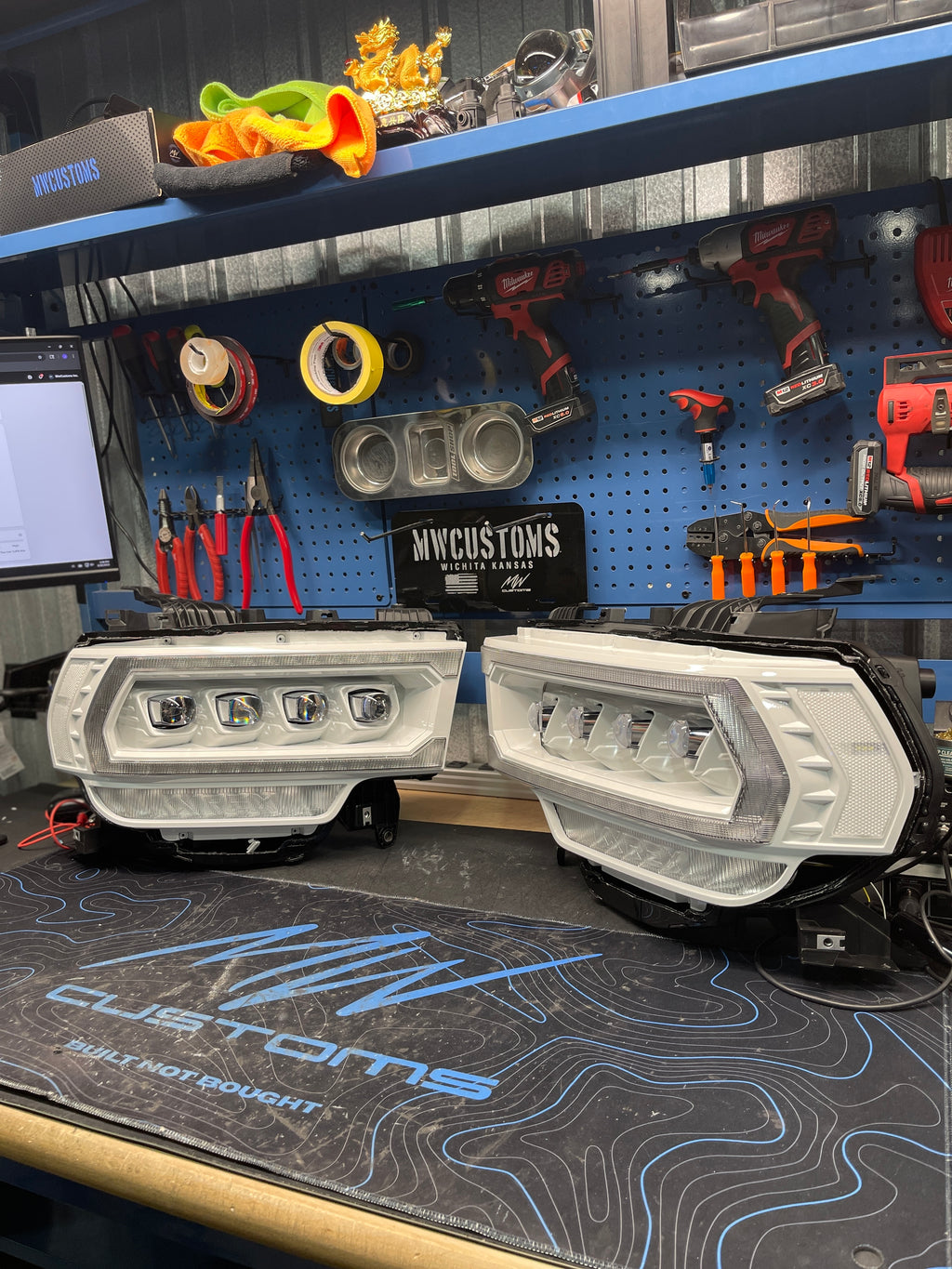 2019+ RAM HD 2500 ALPHAREX HEADLIGHTS NOVA SERIES