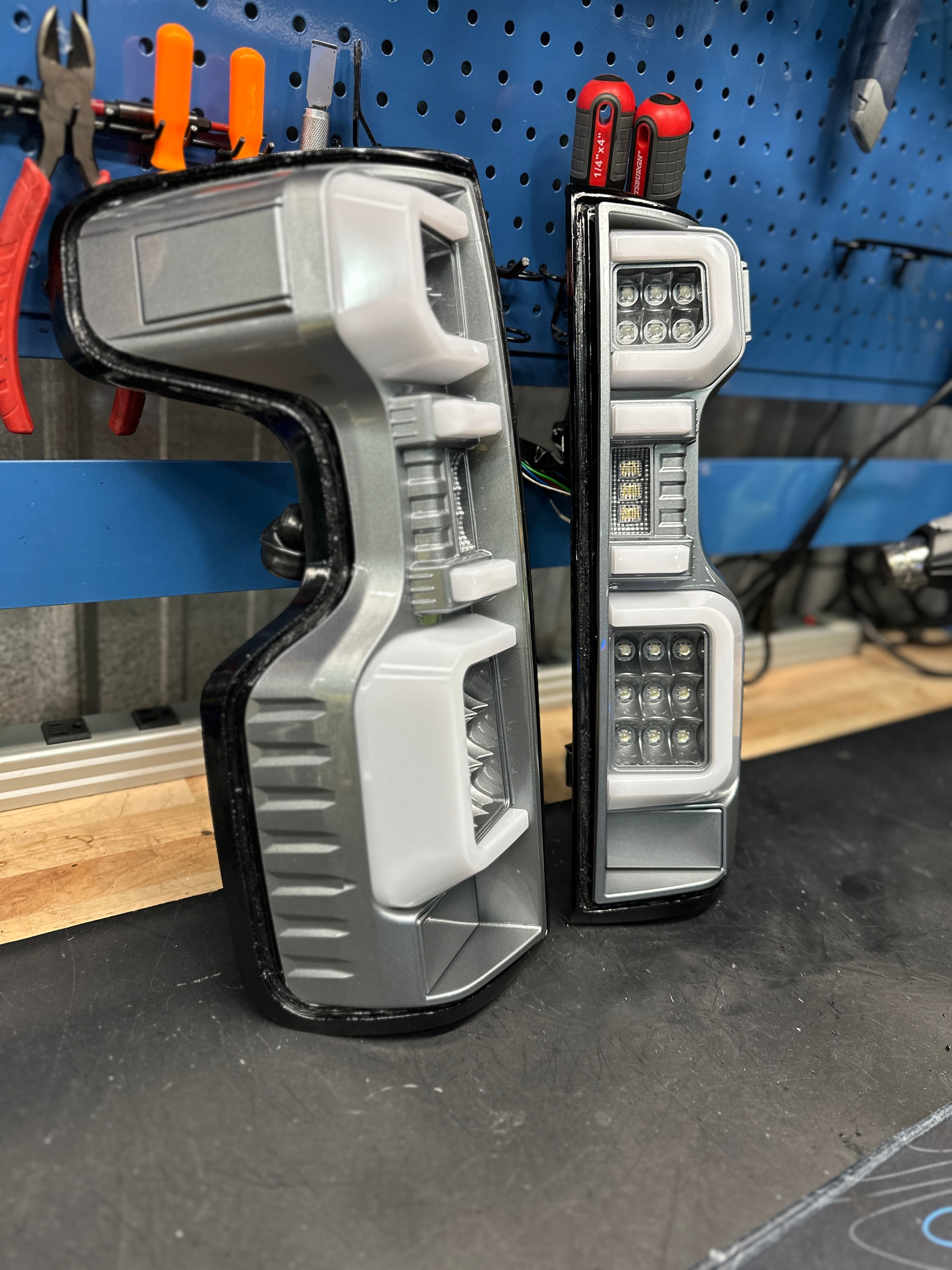 2019-25 1500 / 2020 - 23 HD CHEVROLET SILVERADO TAIL LIGHTS