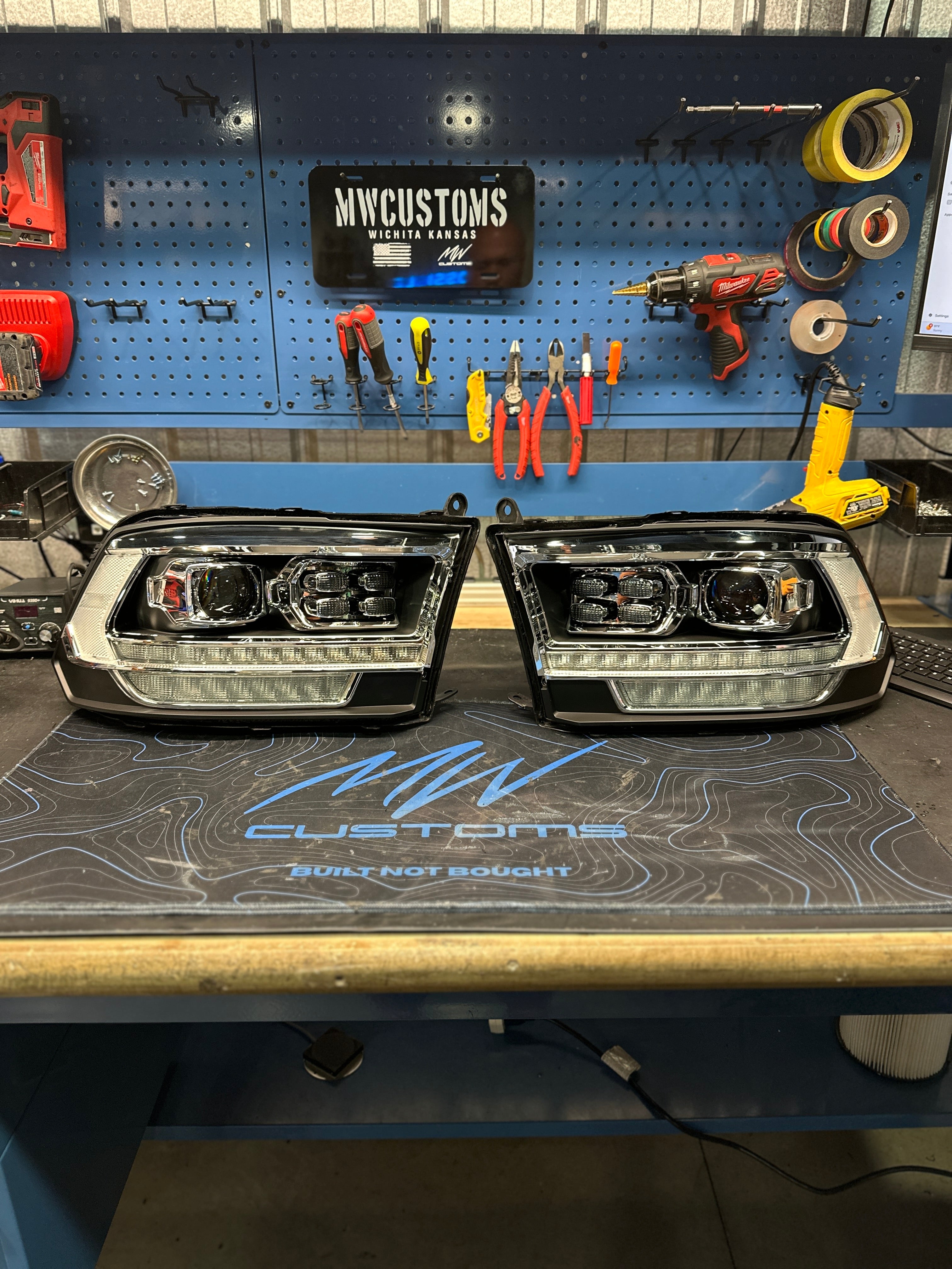 2009-18 ALPHAREX DODGE RAM HEADLIGHTS (5th GEN STYLE)